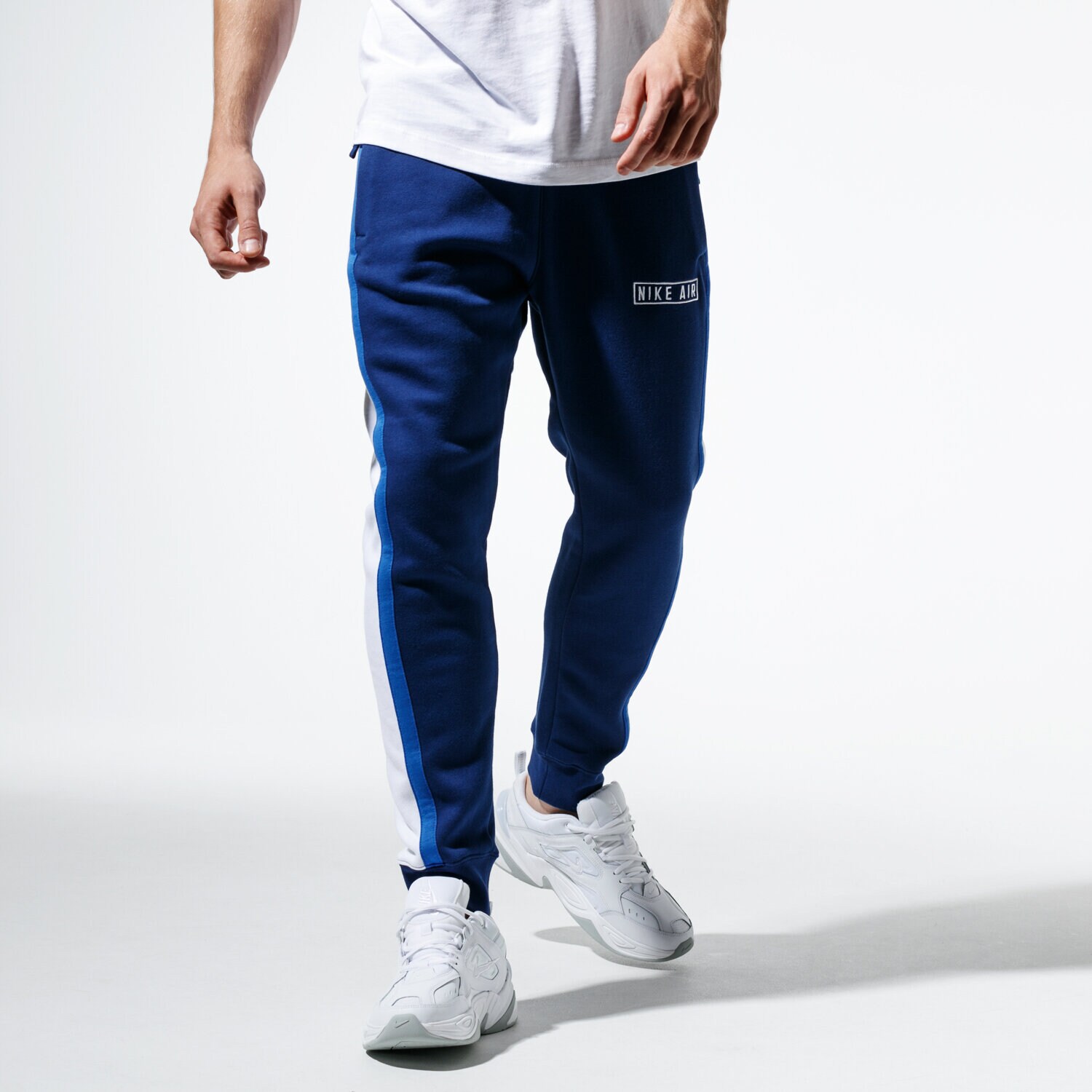 Spodnie sportowe męskie NIKE SPODNIE M NSW NIKE AIR PANT FLC BV5147492 GRANATOWY