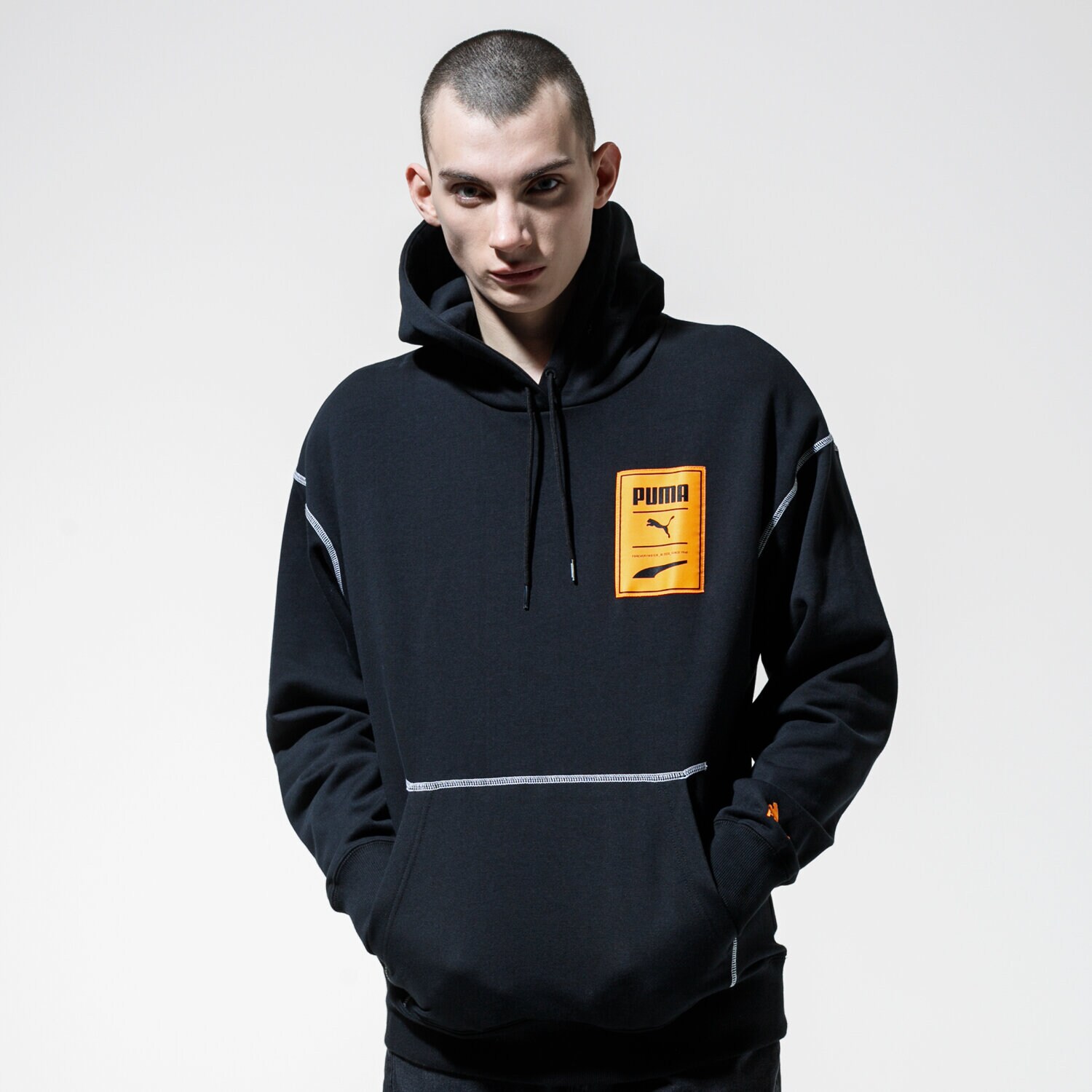 Bluza męska PUMA BLUZA Z KAPTUREM RECHECK PACK GRAPHIC HOODIE 59788601 CZARNY