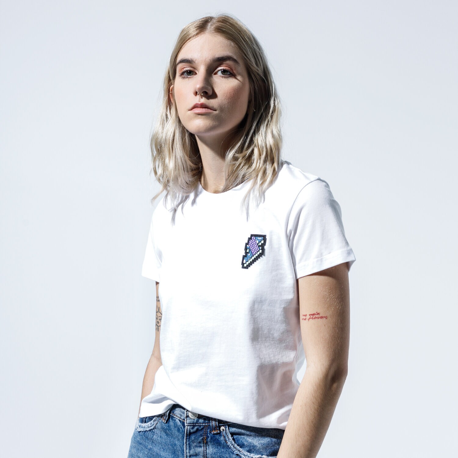 Koszulka, t-shirt damski PUMA T-SHIRT DIGITAL LOVE TEE 59706802 BIAŁY