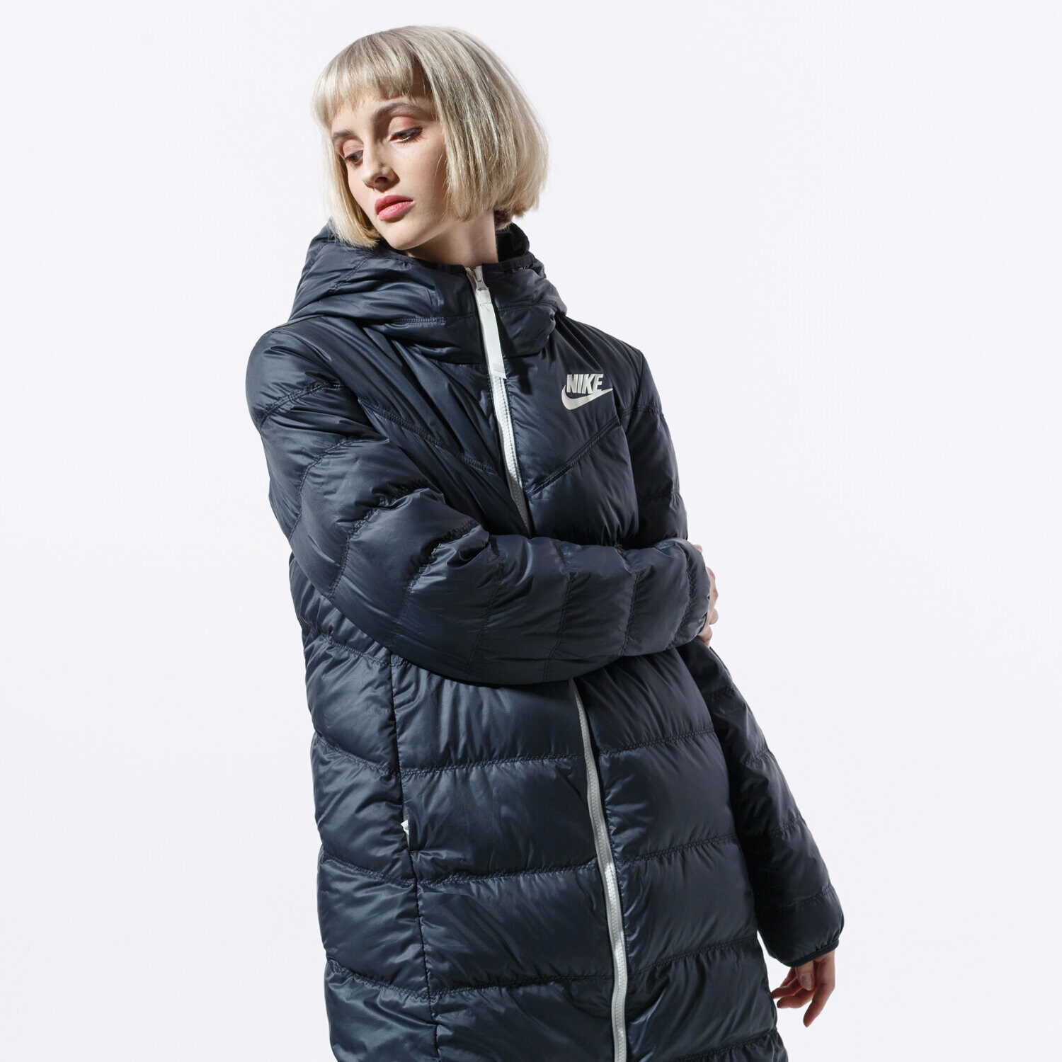Kurtka zimowa damska NIKE KURTKA W NSW WR DWN FILL AOP PD AQ0019-011 CZARNY
