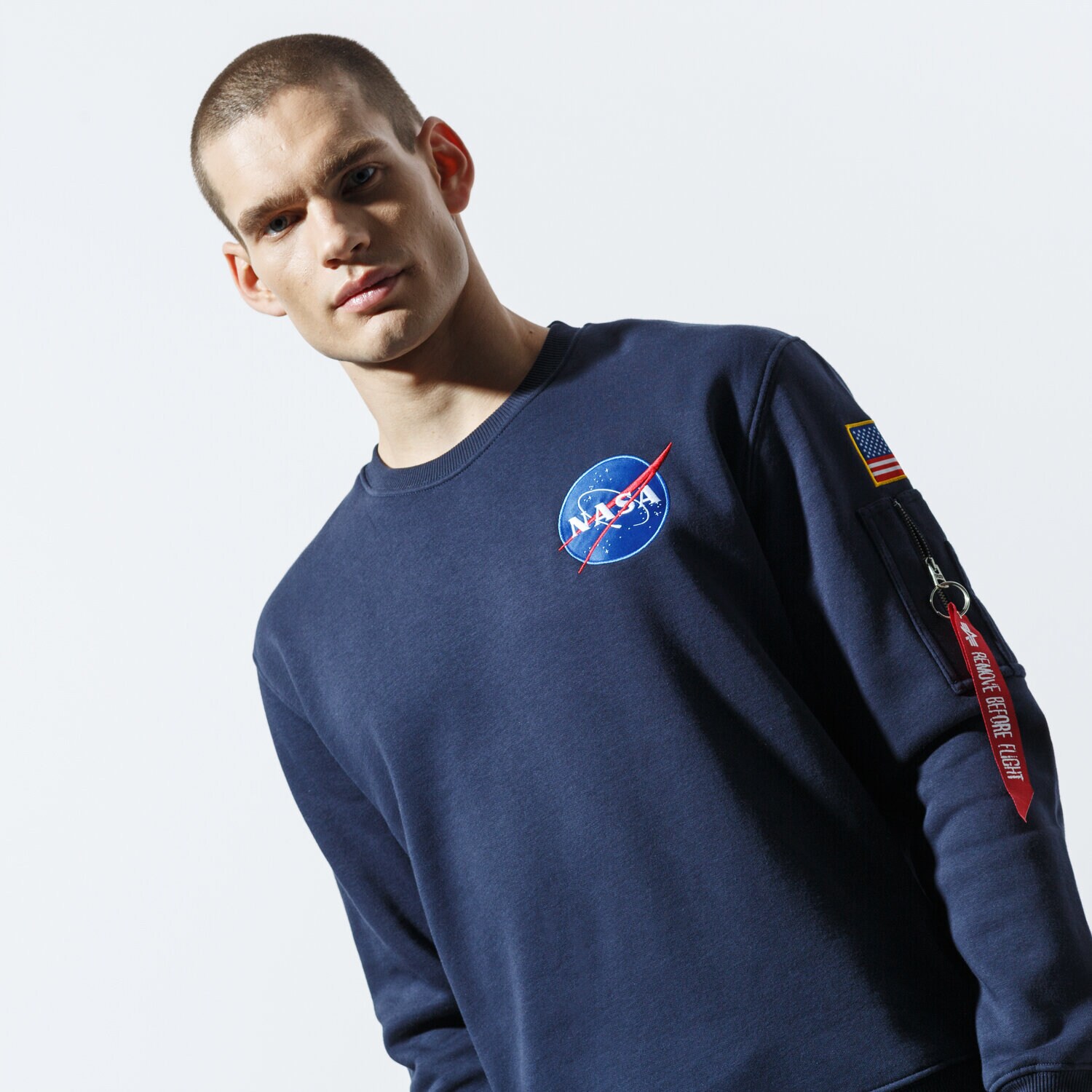 Bluza męska ALPHA INDUSTRIES BLUZA SPACE SHUTTLE SWEATER 17830707 GRANATOWY
