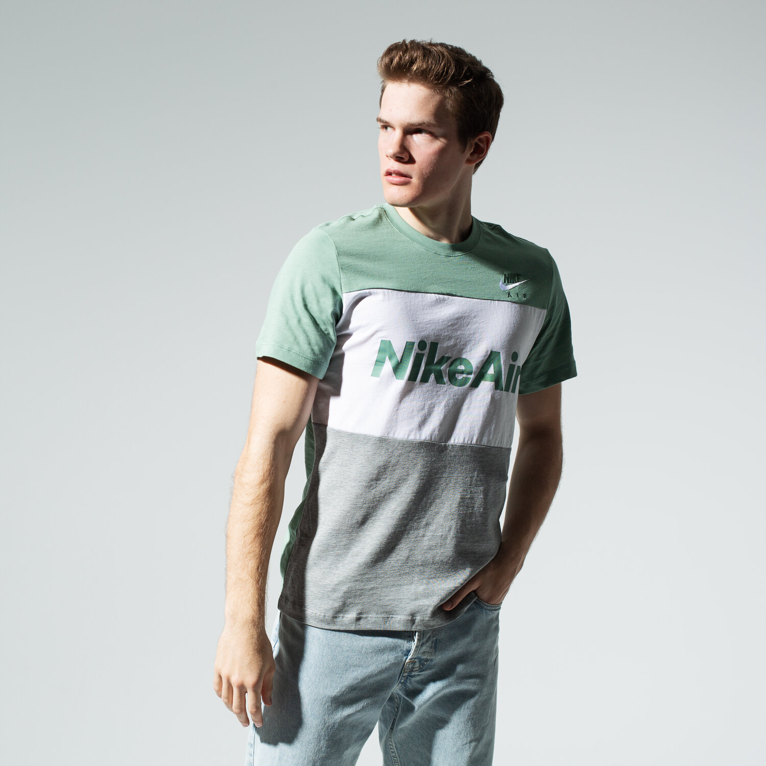 Koszulka, t-shirt sportowy męski NIKE T-SHIRT M NSW NIKE AIR TEE SS CV2210-352 ZIELONY