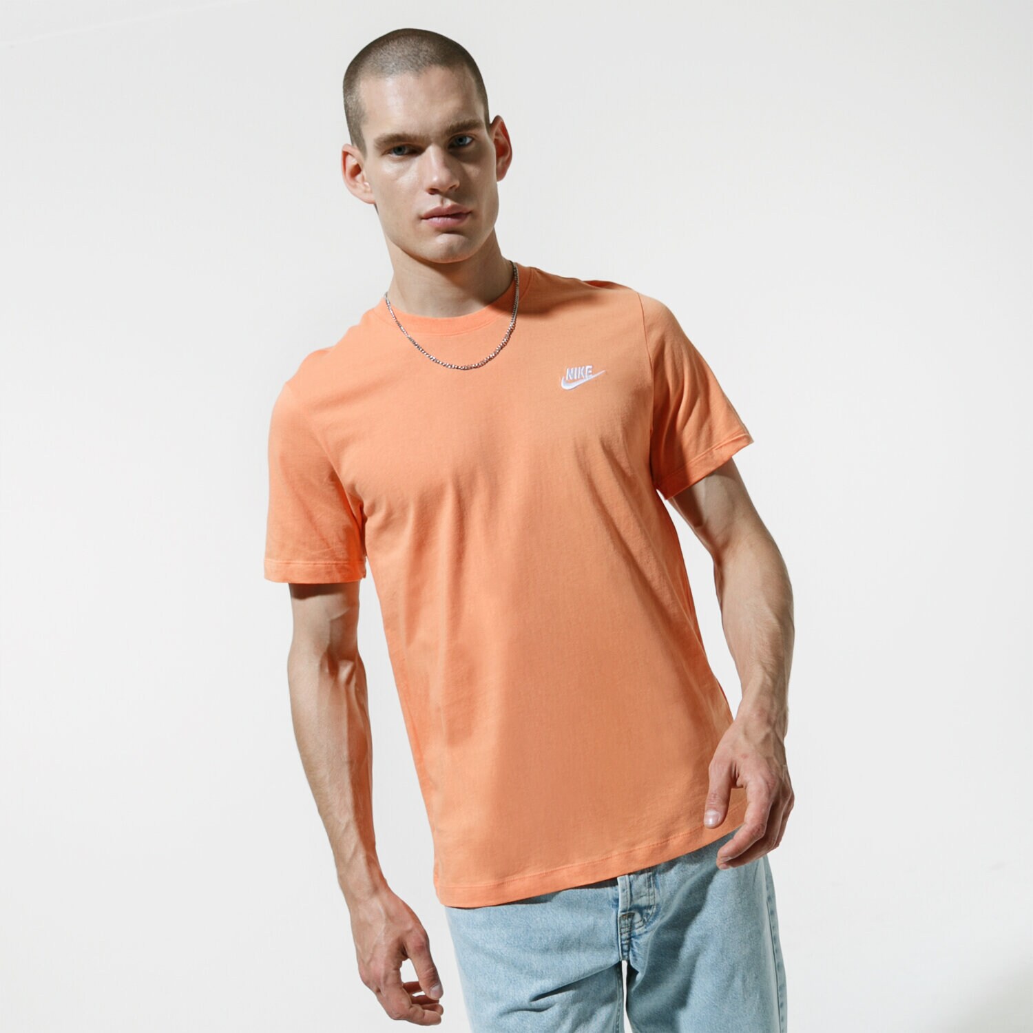 Koszulka, t-shirt sportowy męski NIKE T-SHIRT SPORTSWEAR CLUB AR4997-871 POMARAŃCZOWY