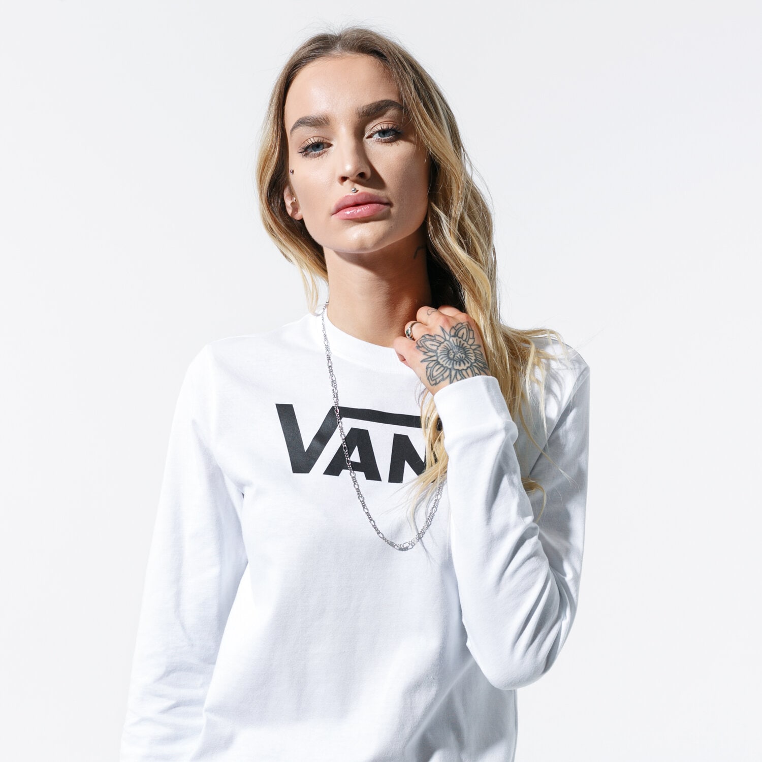 Koszulka, t-shirt damski VANS T-SHIRT FLYING V LS VN0A3ULGWHT1 BIAŁY