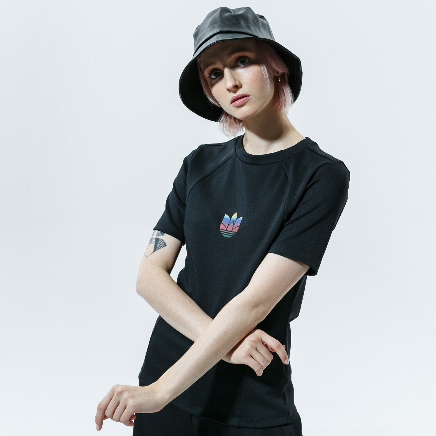 Koszulka, t-shirt damski ADIDAS T-SHIRT TEE GD2266 CZARNY