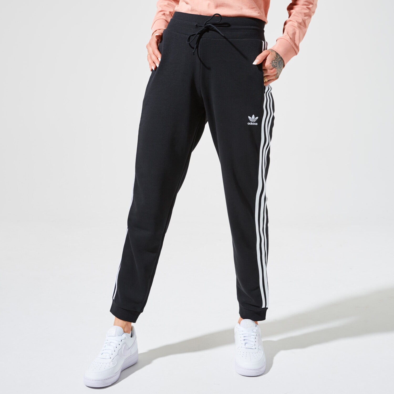 Spodnie sportowe damskie ADIDAS SPODNIE SLIM GD2255 CZARNY