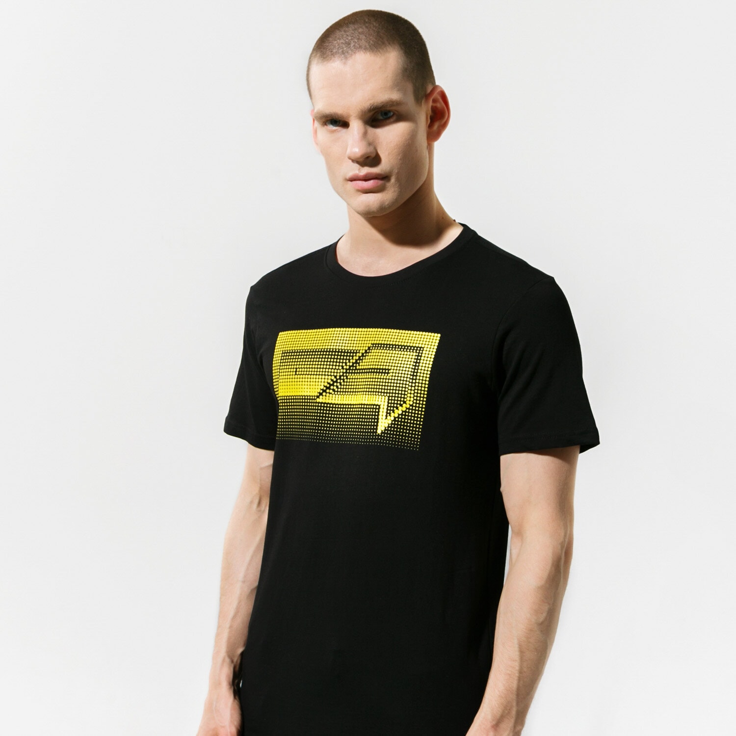Koszulka, t-shirt sportowy męski CONFRONT T-SHIRT LOGO DOTS CF320TSM70001 CZARNY