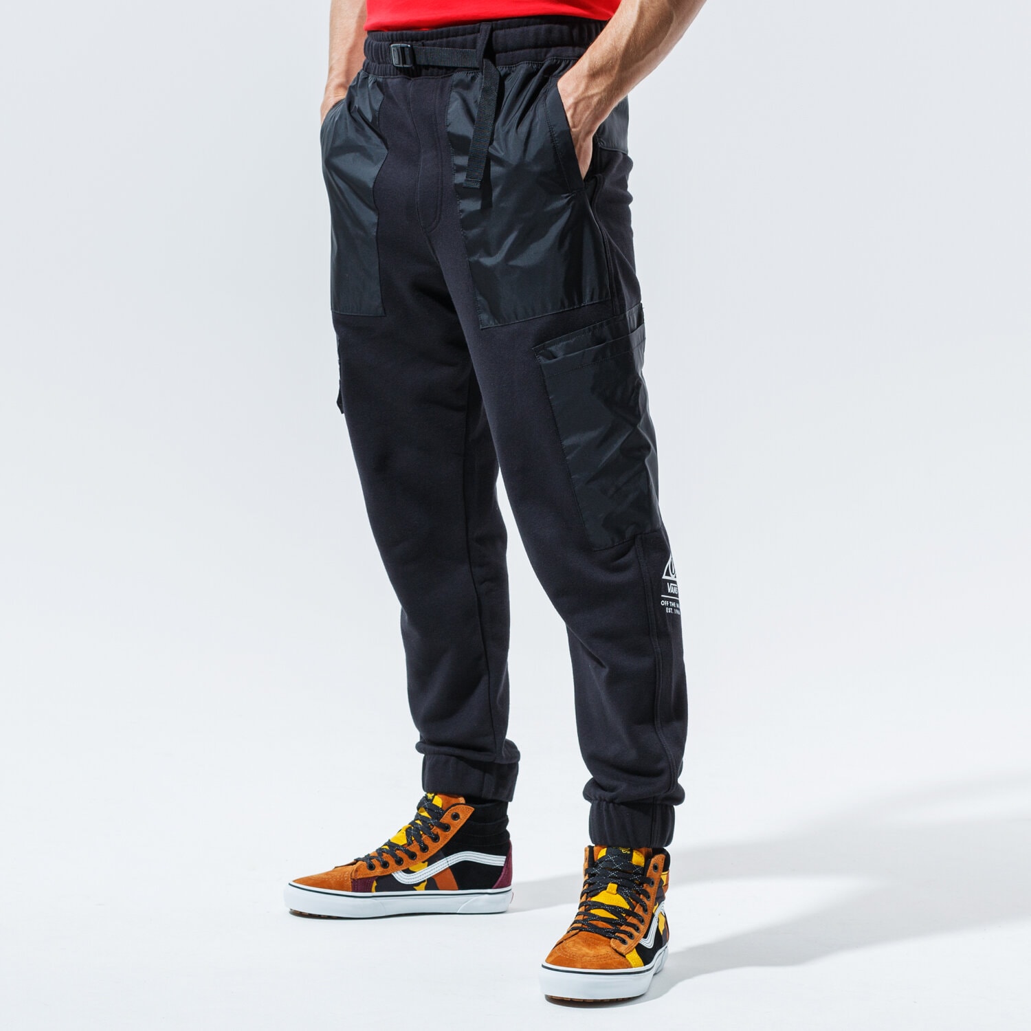 Spodnie sportowe męskie VANS SPODNIE 66 SUPPLY FLEECE PANT VN0A4TS5BLK1 CZARNY