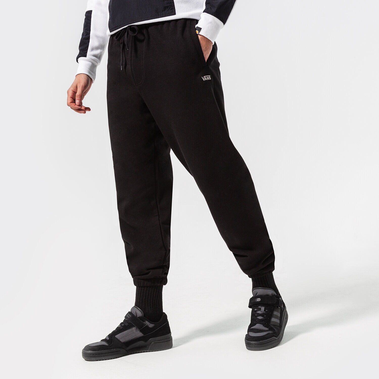 Spodnie sportowe męskie VANS SPODNIE BASIC FLEECE PANT VN0A3HKNBLK1 CZARNY