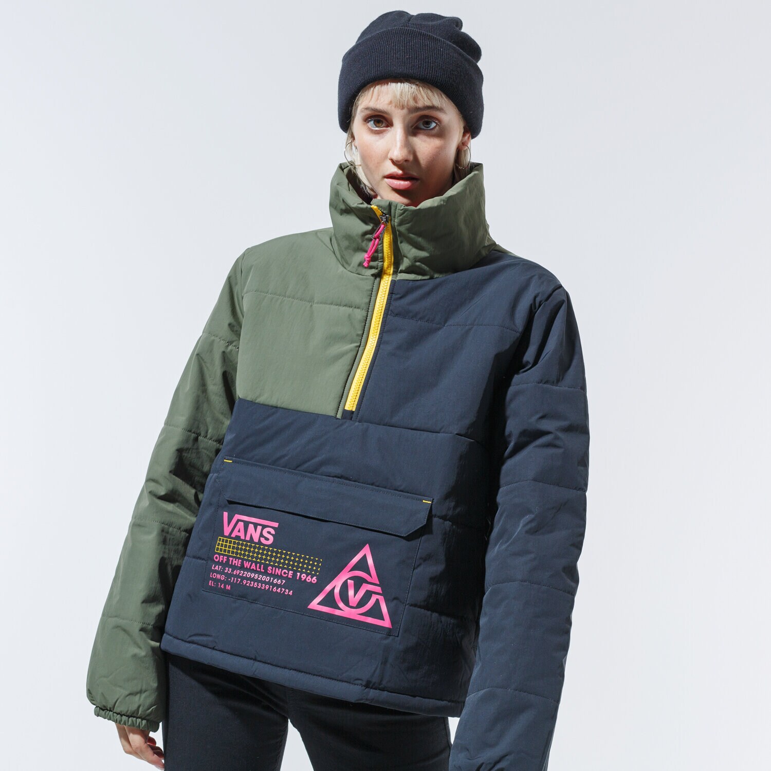 Kurtka zimowa damska VANS KURTKA ZIMOWA 66 SUPPLY PO PUFFER MTE VN0A4SD8KCZ1 CZARNY