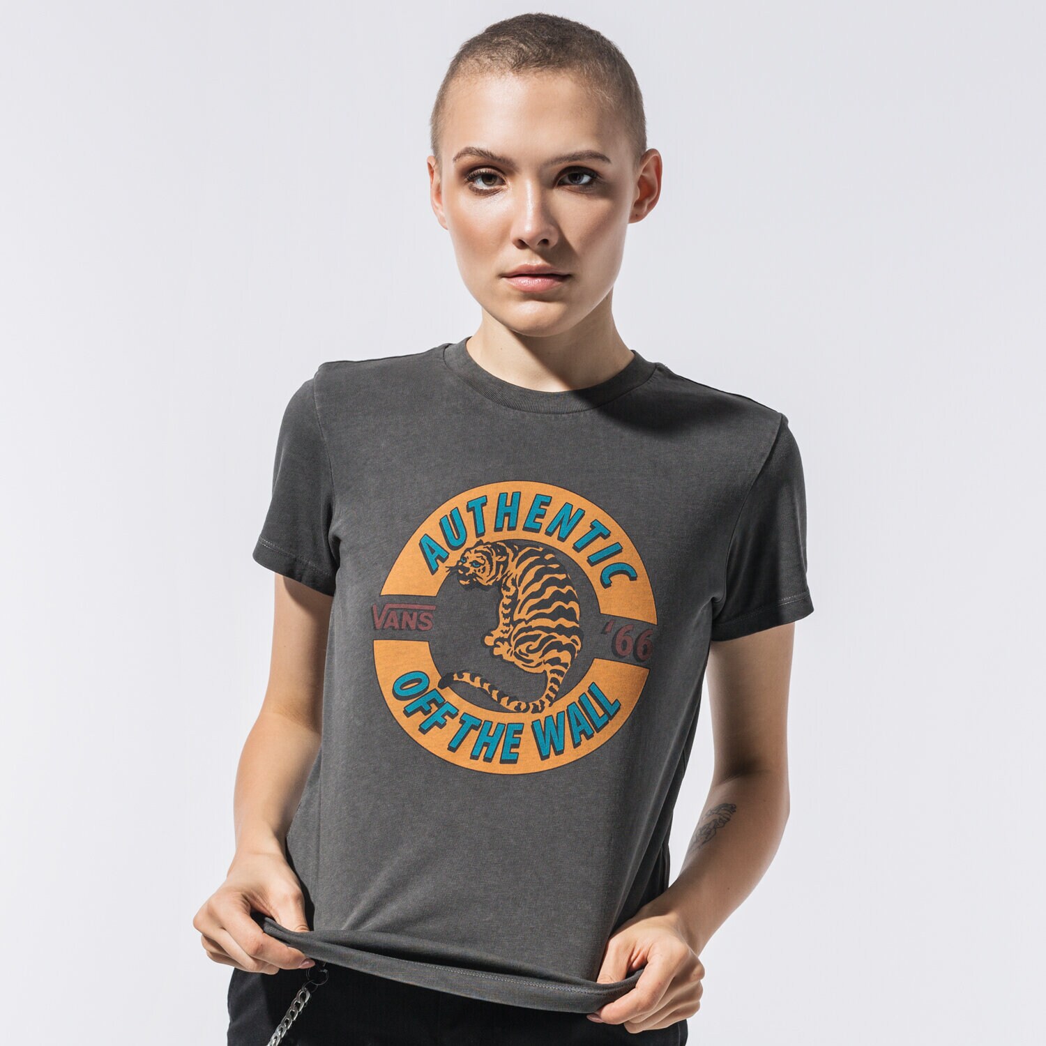 Koszulka, t-shirt damski VANS T-SHIRT CHARRA VN0A4SDGBLK1 MULTICOLOR