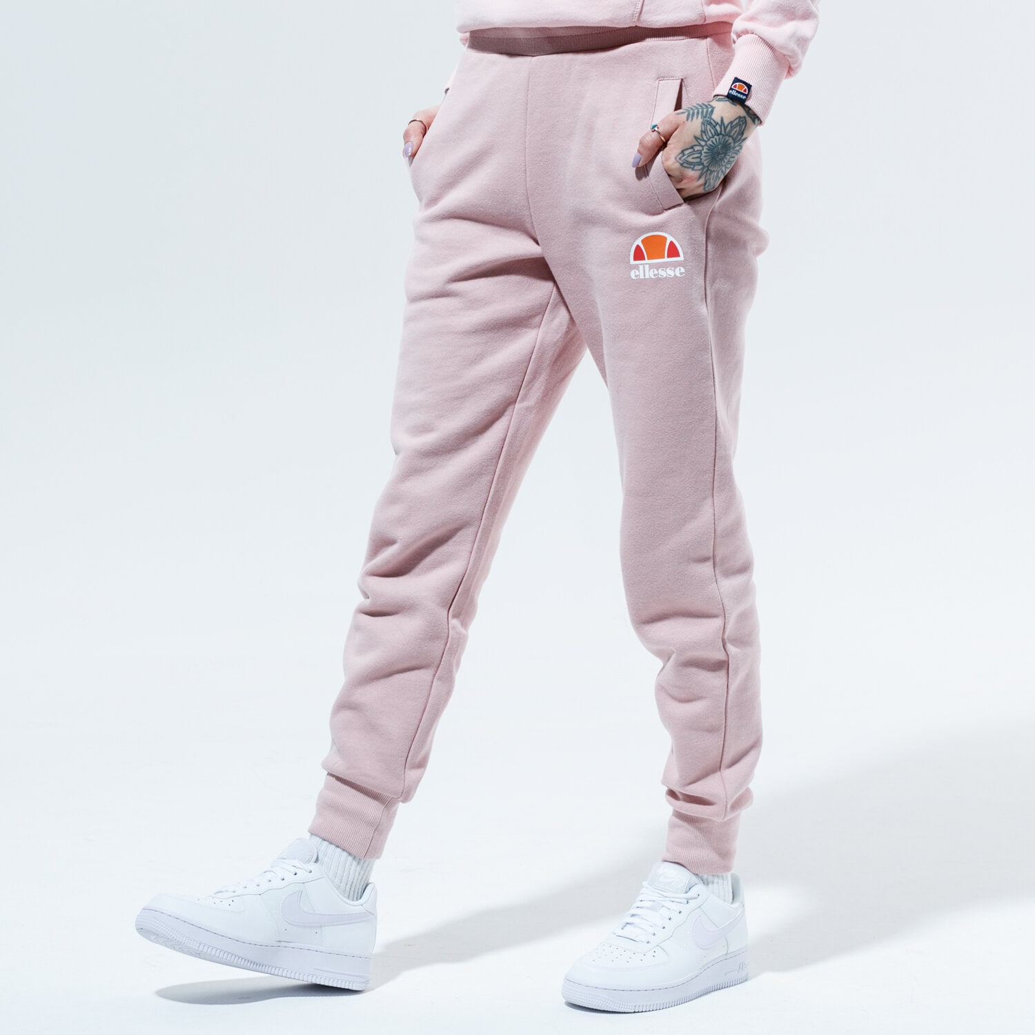 Spodnie sportowe damskie ELLESSE SPODNIE QUEENSTOWN SGG07458PINK RÓŻOWY