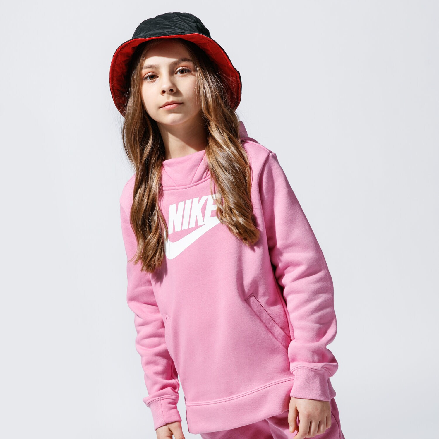 Sportowa bluza dziecięca NIKE BLUZA Z KAPTUREM SPORTSWEAR BV2717-693 RÓŻOWY