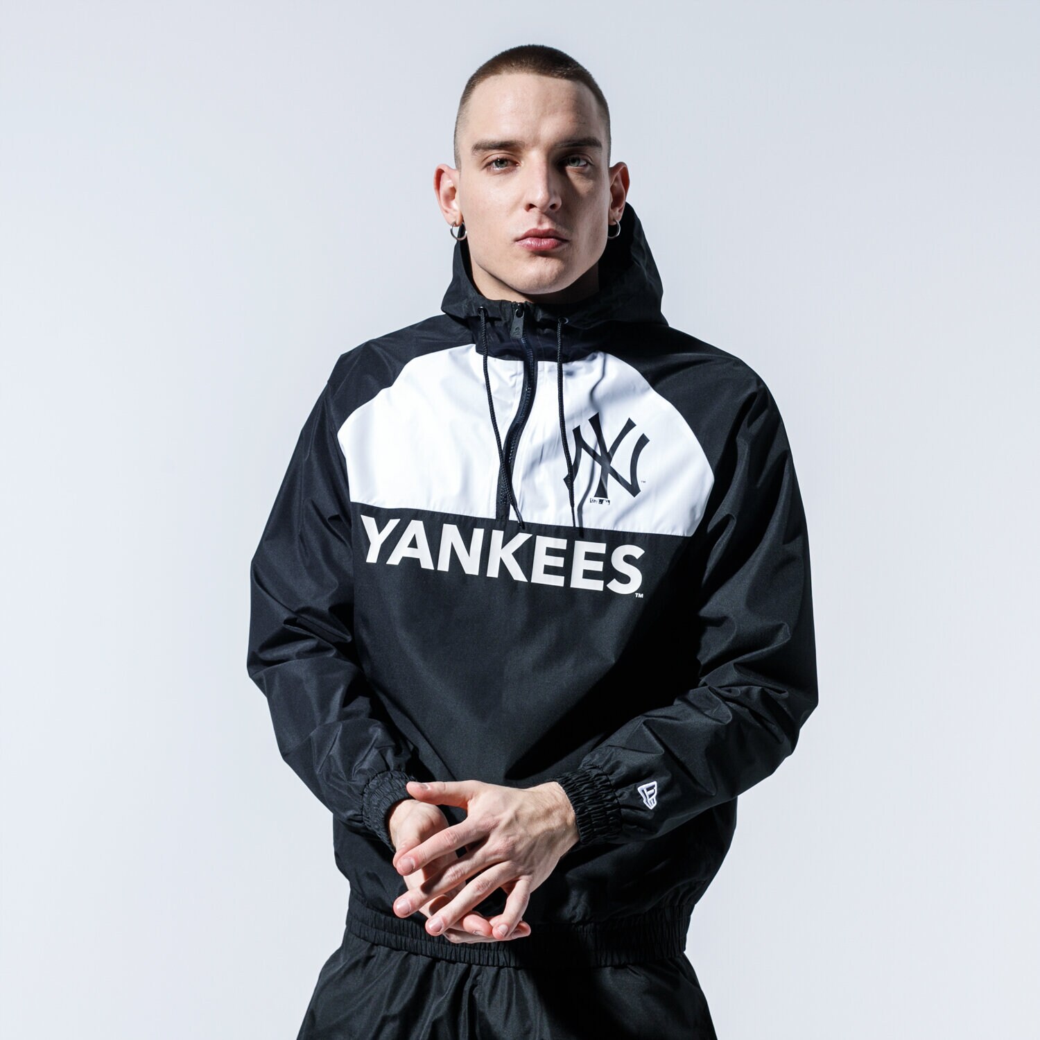 Kurtka wiosenna / jesienna męska NEW ERA KURTKA MLB WINBREAKER NYY NEW YORK YANKEES BLK 12195418 CZARNY