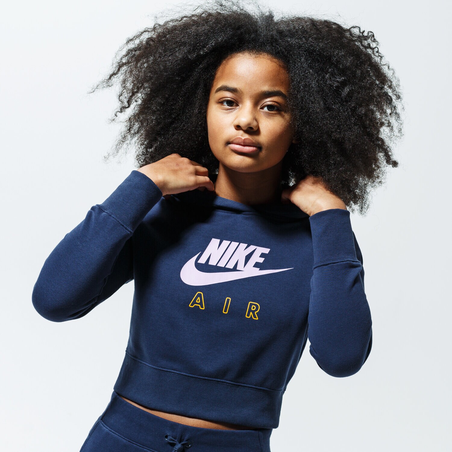 Sportowa bluza dziecięca NIKE BLUZA Z KAPTUREM AIR CZ6234-451 GRANATOWY