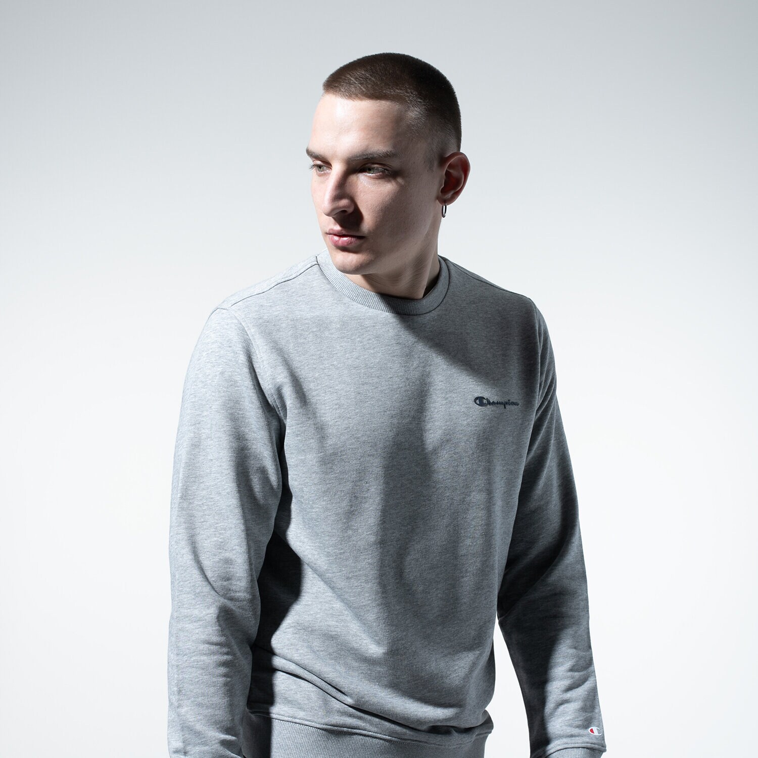 Bluza męska CHAMPION BLUZA BASIC CREWNECK 215493EM006 SZARY