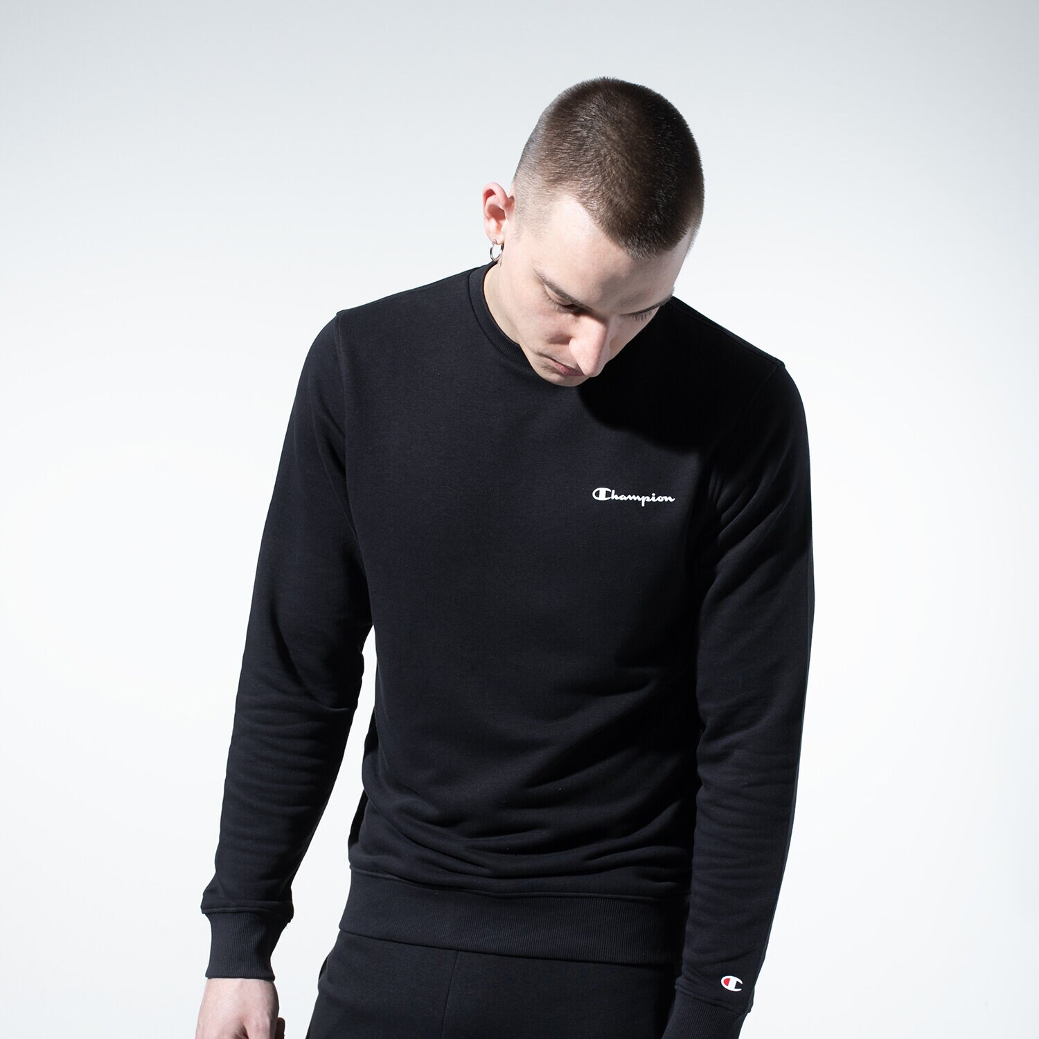 Bluza męska CHAMPION BLUZA BASIC CREWNECK 215493KK001 CZARNY