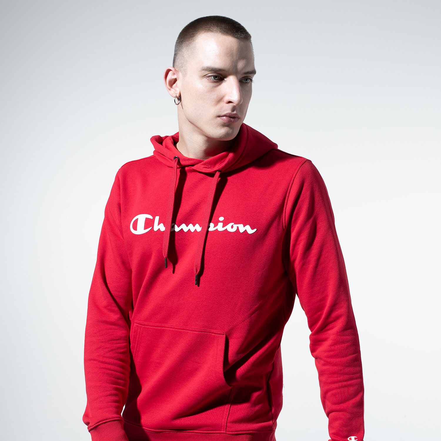 Bluza męska CHAMPION BLUZA Z KAPTUREM BASIC HOODY KANGAROO 215494RS001 CZERWONY