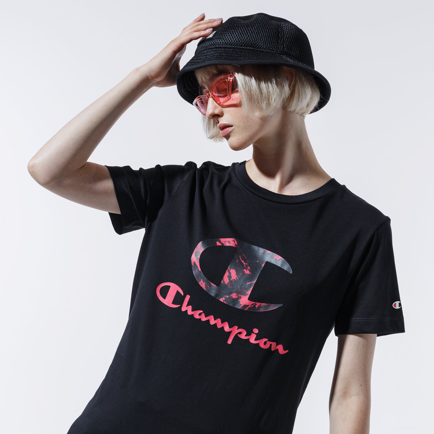 Koszulka, t-shirt damski CHAMPION T-SHIRT LADY PRINTED LOGO TEE 113699KK001 CZARNY