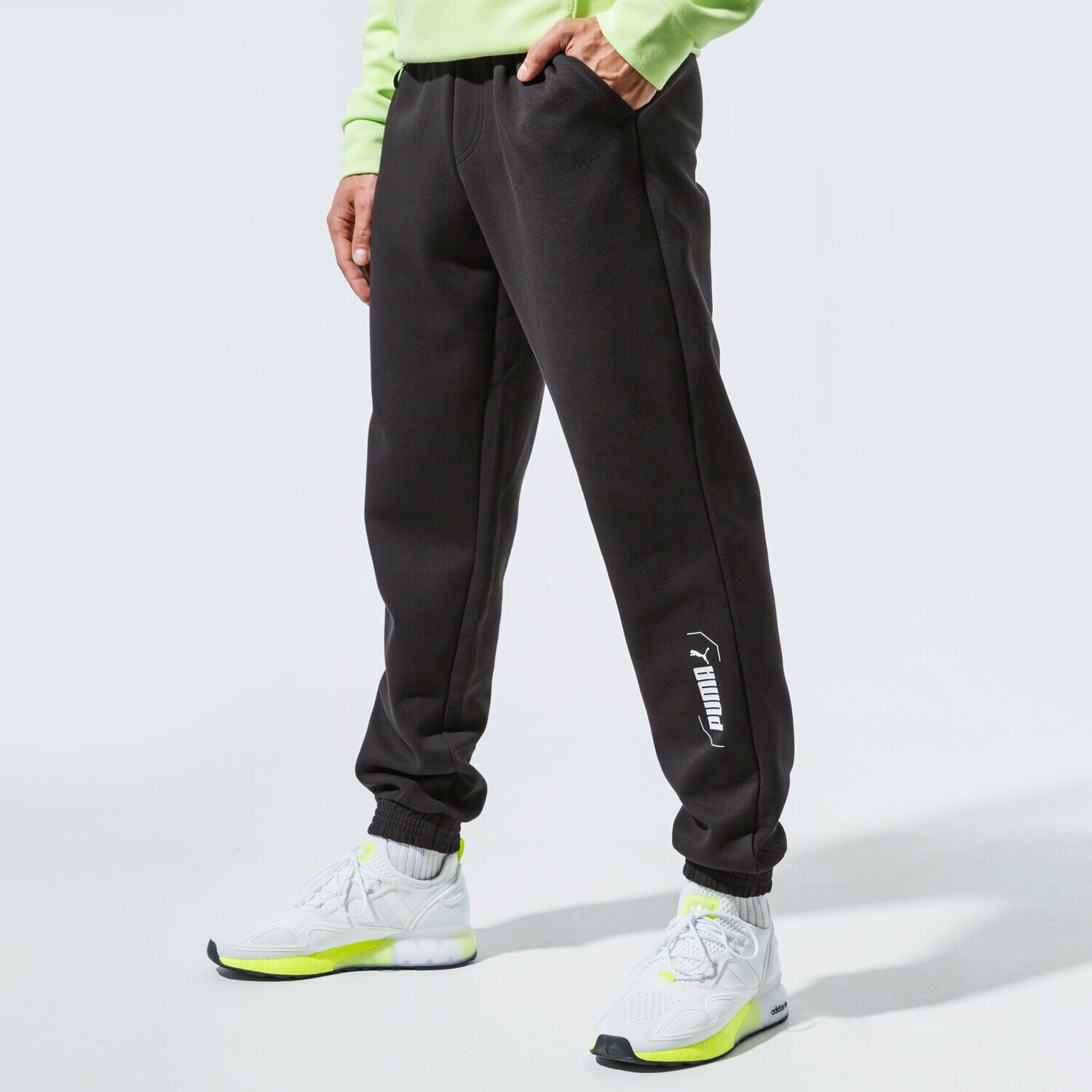 Spodnie sportowe męskie PUMA SPODNIE NU-TILITY PANTS CL 58344501 CZARNY