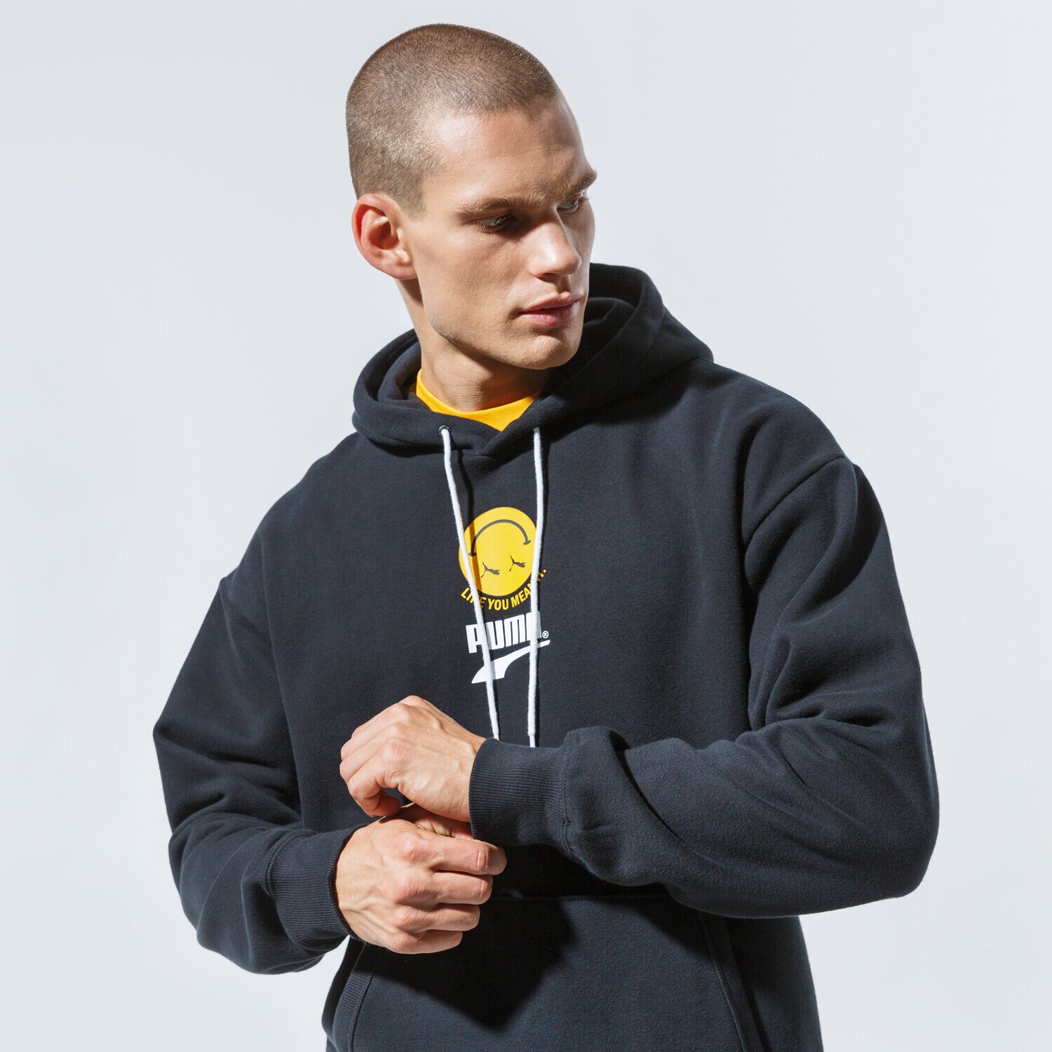 Bluza męska PUMA BLUZA Z KAPTUREM PUMA CLUB HOODIE 59879001 CZARNY