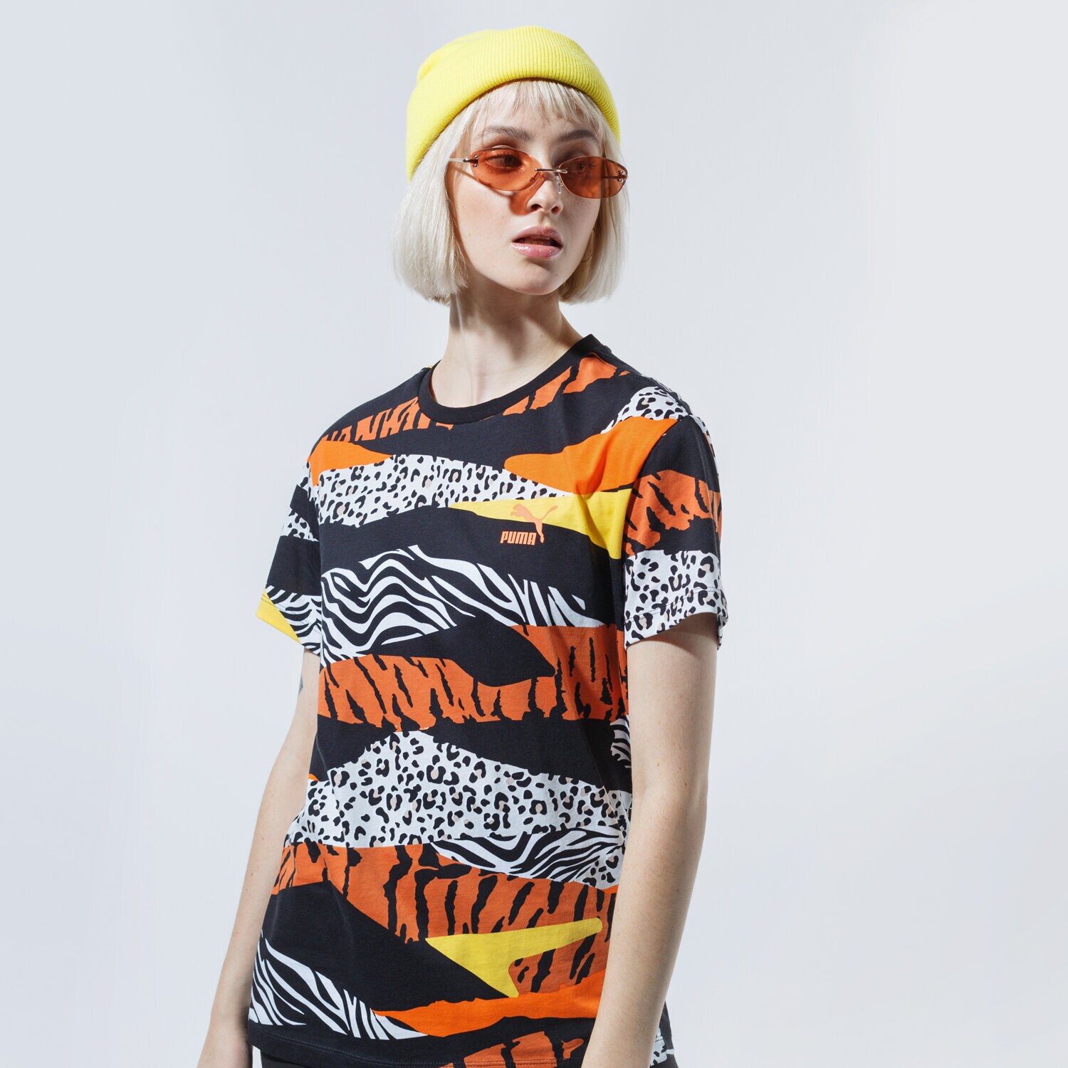 Koszulka, t-shirt damski PUMA T-SHIRT CLASSICS AOP LOGO TEE 59772488 MULTICOLOR