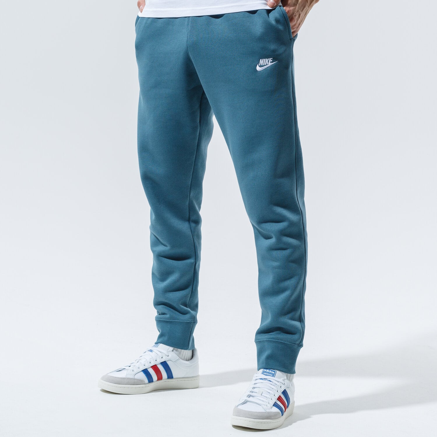 Spodnie sportowe męskie NIKE SPODNIE SPORTSWEAR CLUB FLEECE BV2671-058 NIEBIESKI