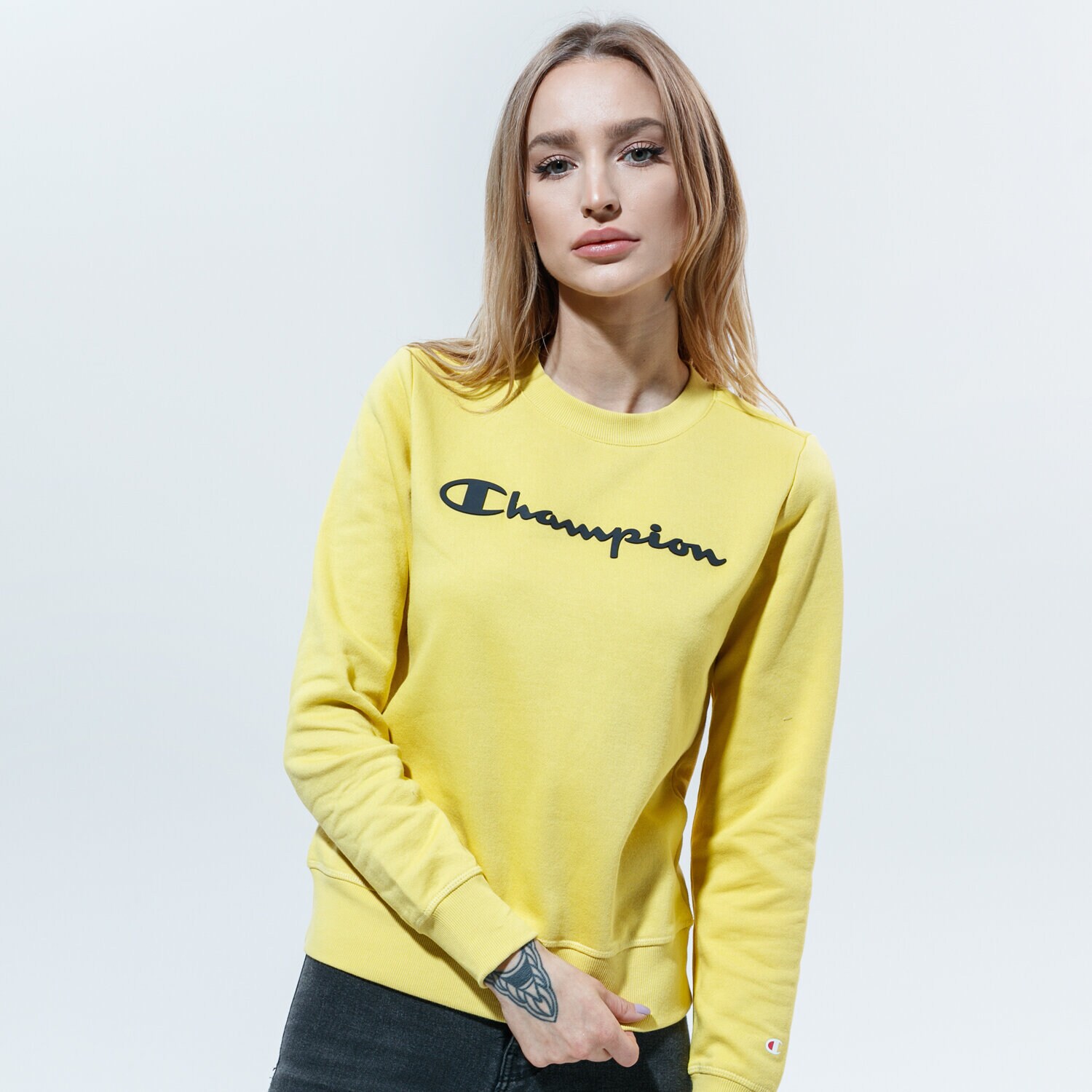 Bluza damska CHAMPION BLUZA CREWNECK SWEATSHIRT 113210YS087 Neon różowy
