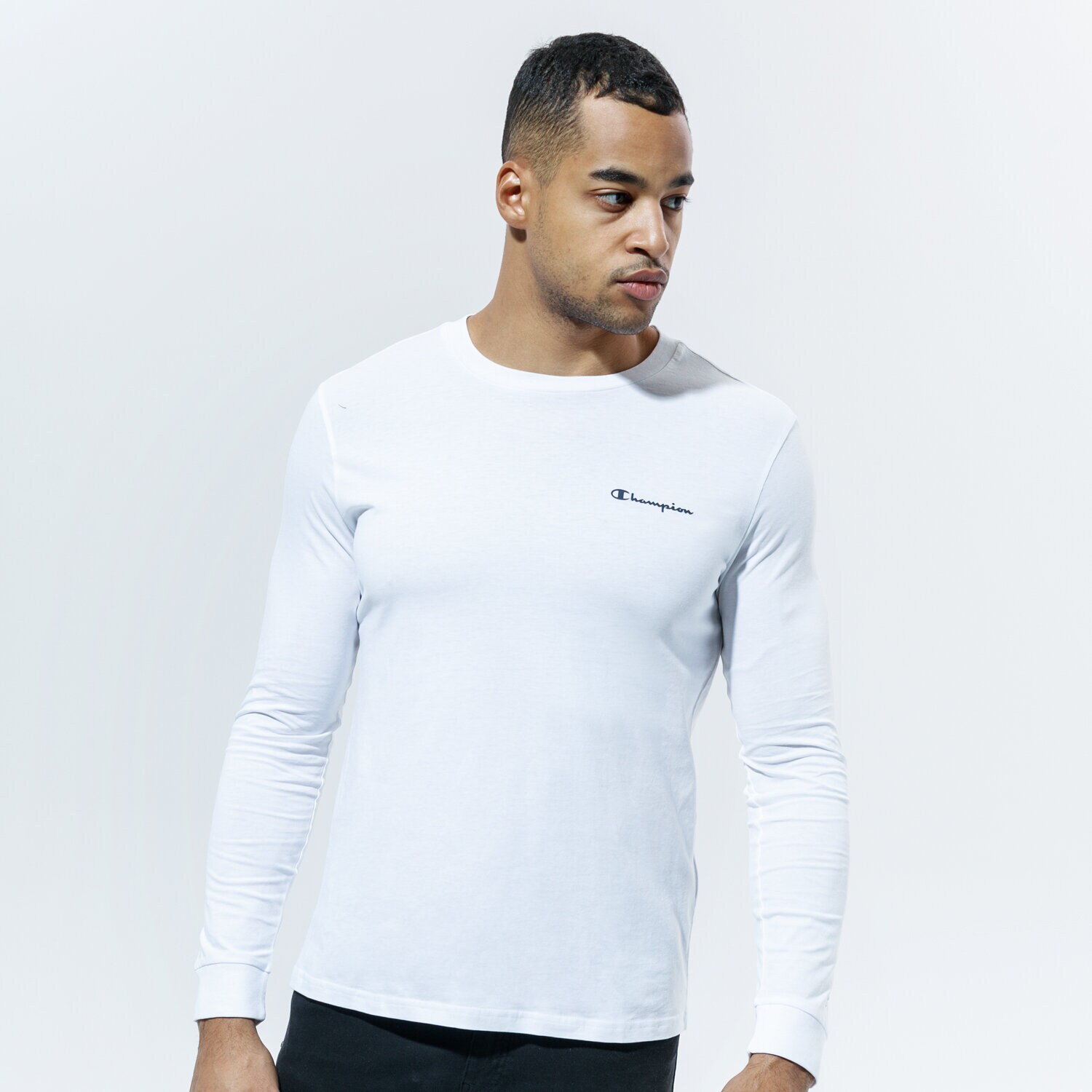 Koszulka, t-shirt sportowy męski CHAMPION T-SHIRT LONG SLEEVE CREWNECK T-SHIRT 214756WW001 BIAŁY