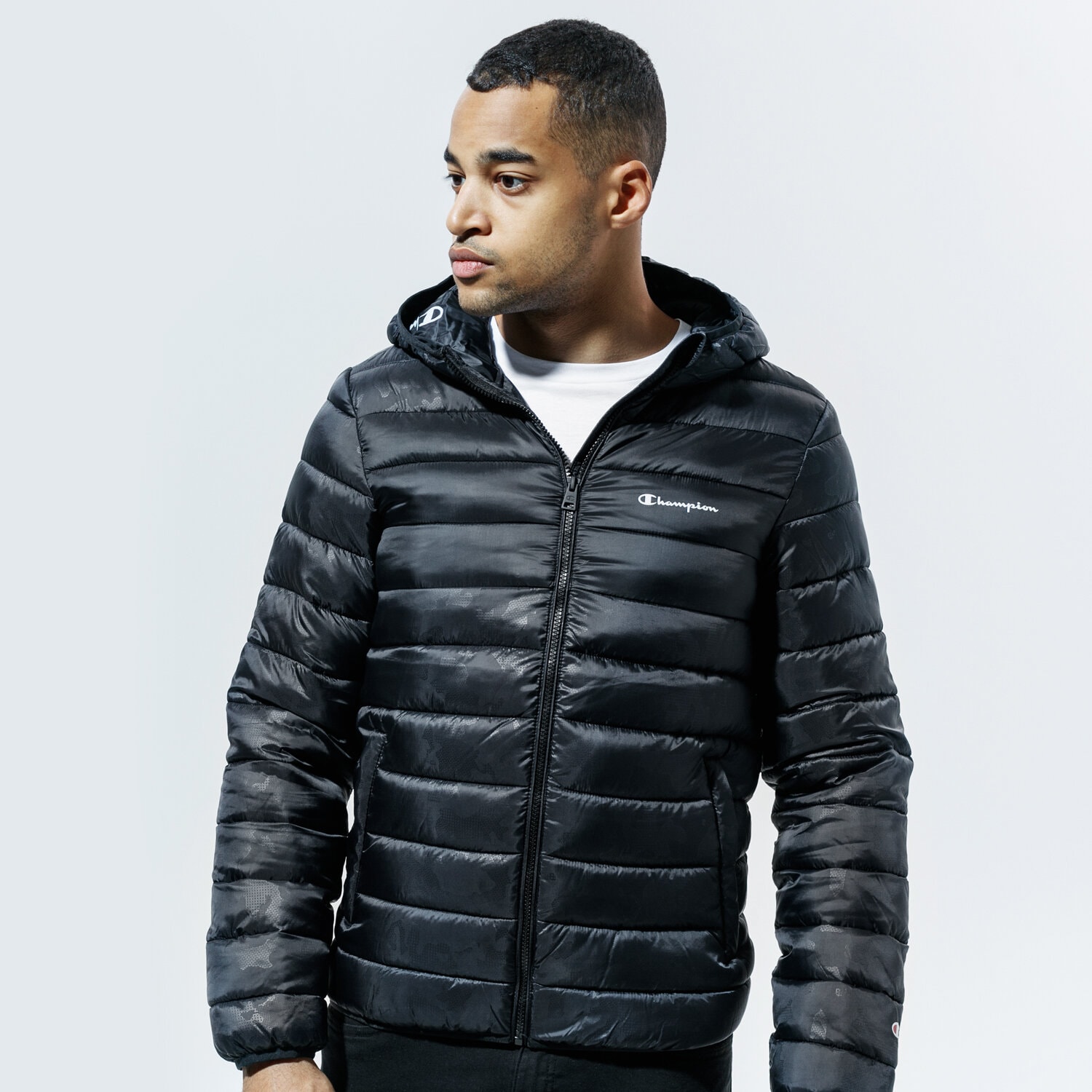 Kurtka zimowa męska CHAMPION KURTKA ZIMOWA HOODED JACKET 214869KL001 CZARNY
