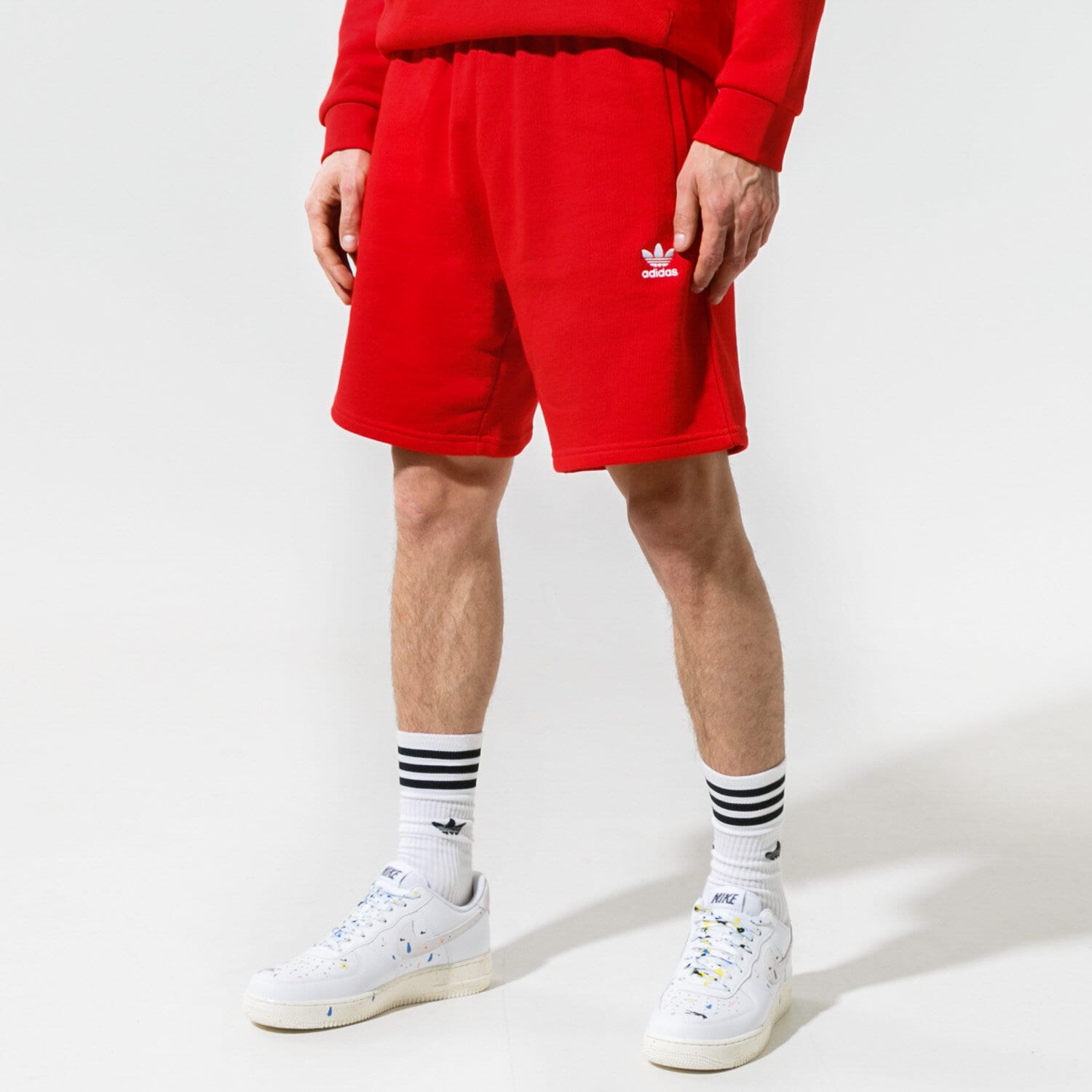 Krótkie spodenki, szorty męskie ADIDAS SZORTY ESSENTIAL SHORT GD2556 CZERWONY