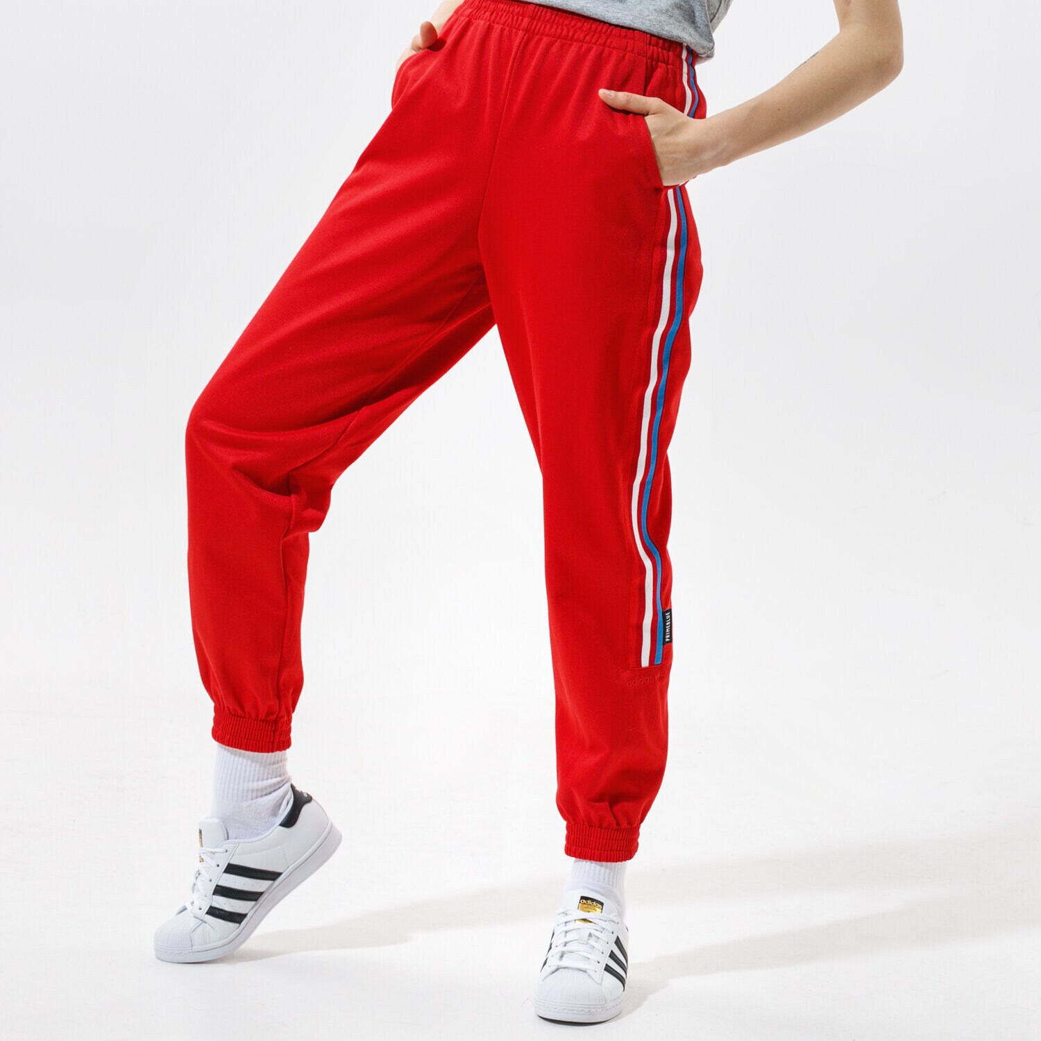 Spodnie sportowe damskie ADIDAS SPODNIE TRACKPANT PB GN6981 CZERWONY