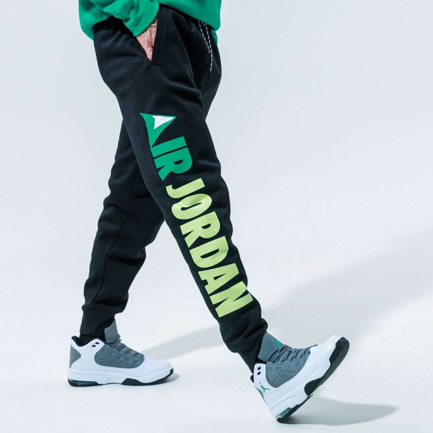 Spodnie sportowe męskie JORDAN SPODNIE MOUNTAINSIDE CT3495-010 CZARNY