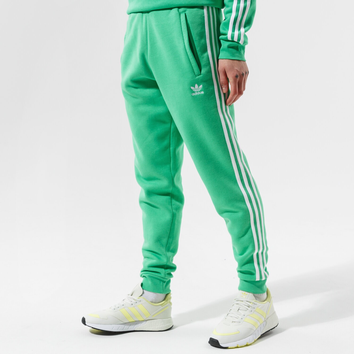 Spodnie sportowe męskie ADIDAS SPODNIE 3-STRIPES PANT H06686 ZIELONY