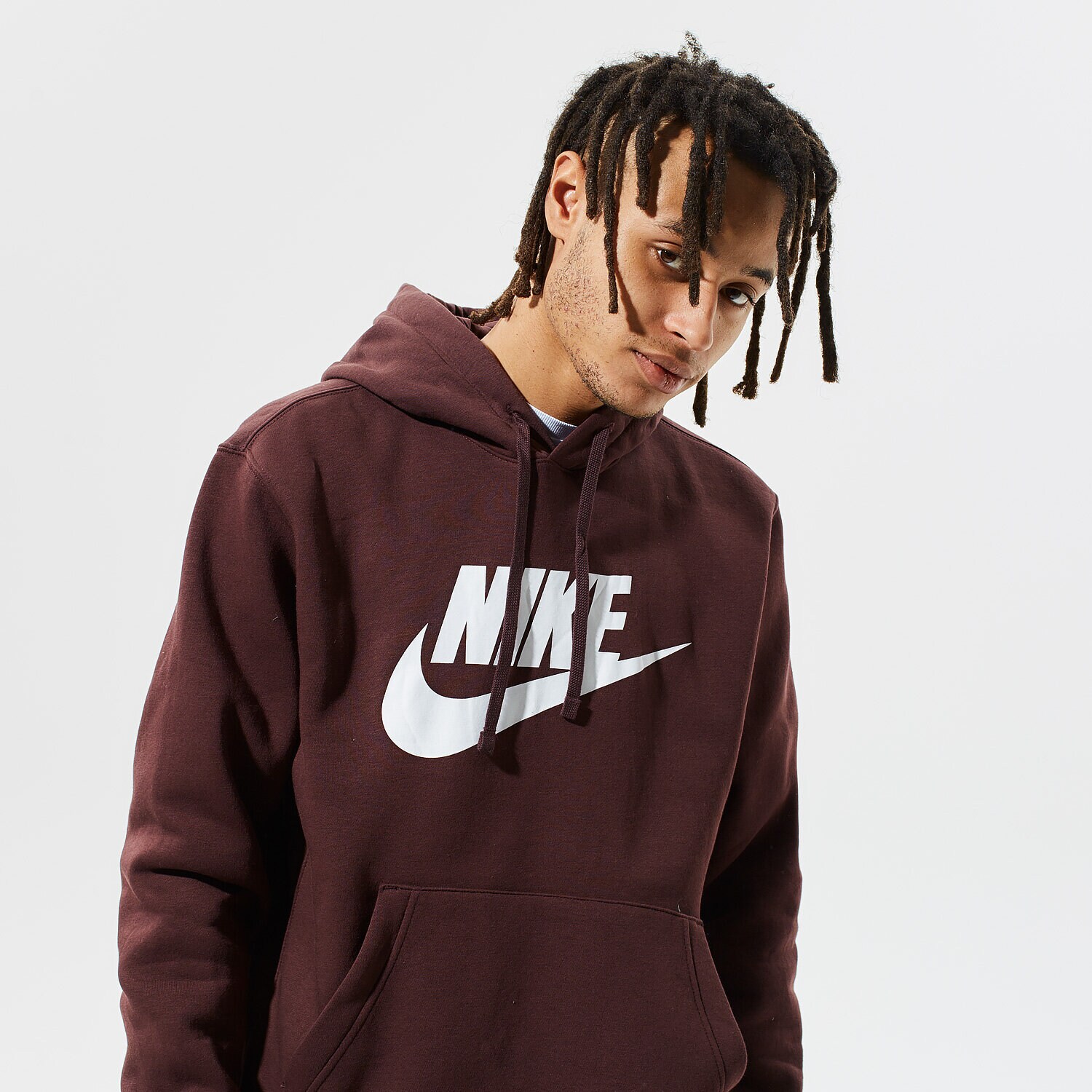 Bluza męska NIKE BLUZA Z KAPTUREM SPORTSWEAR CLUB FLEECE BV2973-263 BORDOWY