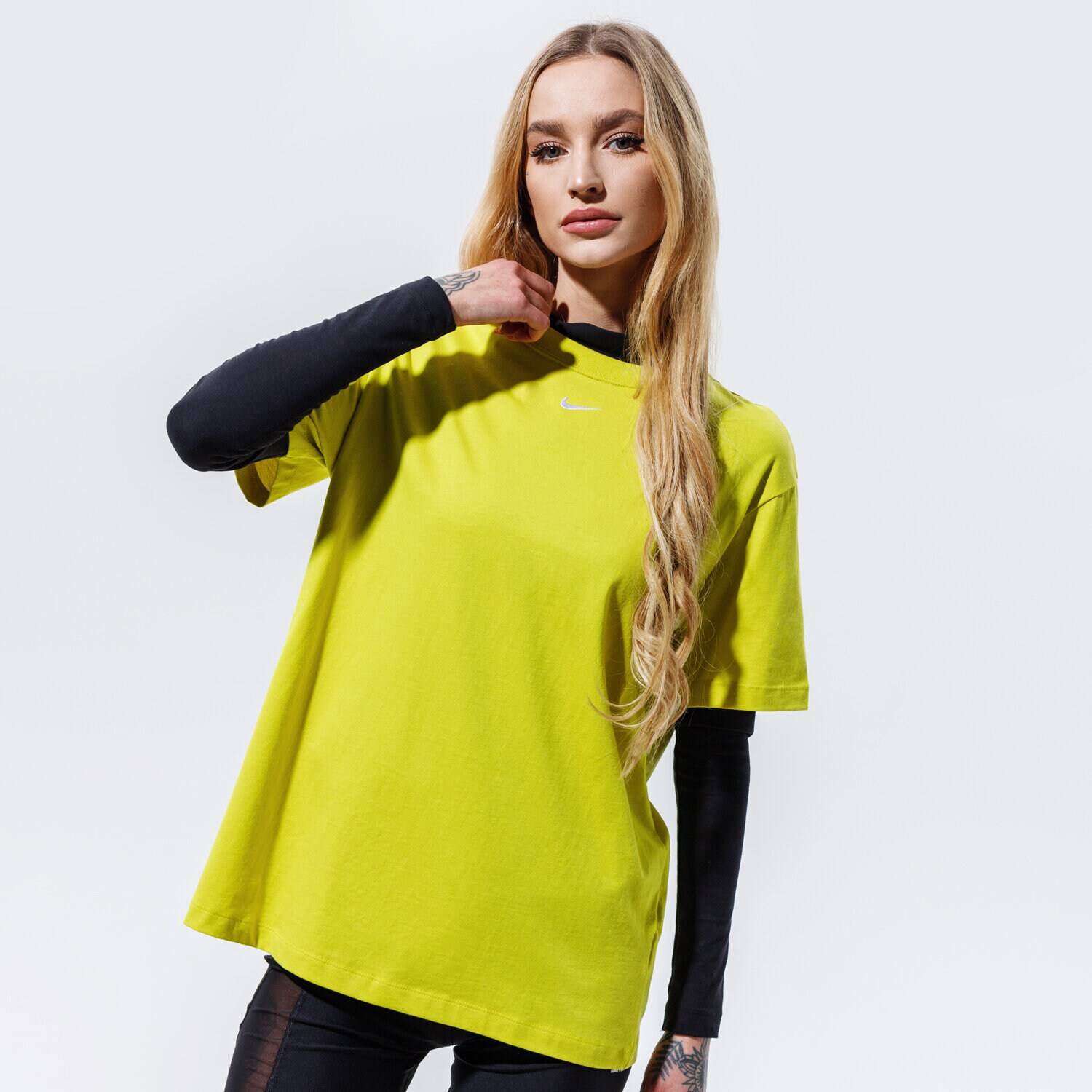 Koszulka, t-shirt damski NIKE T-SHIRT W NSW ESSNTL TOP SS BF DH4255-344 ŻÓŁTY