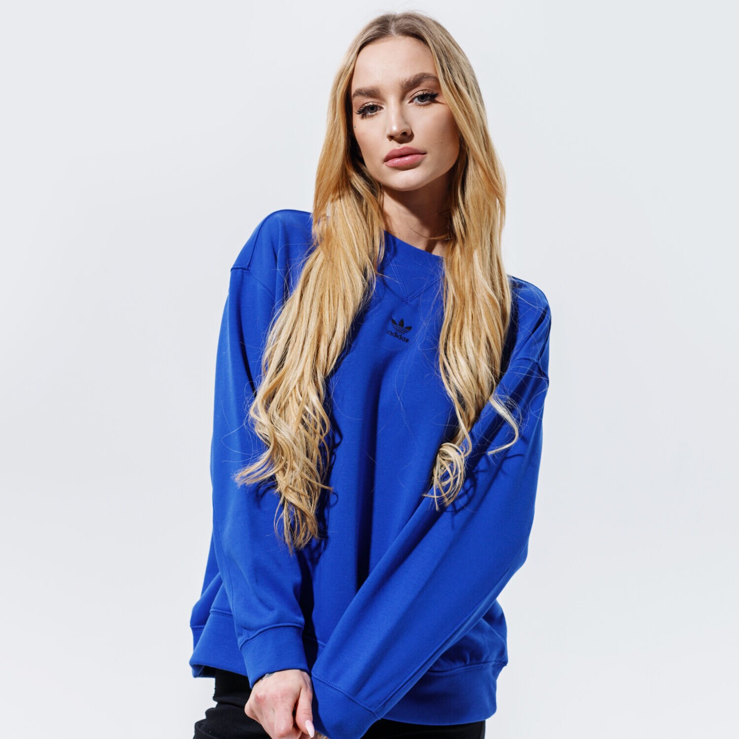 Bluza damska ADIDAS BLUZA SWEATSHIRT GN4766 NIEBIESKI