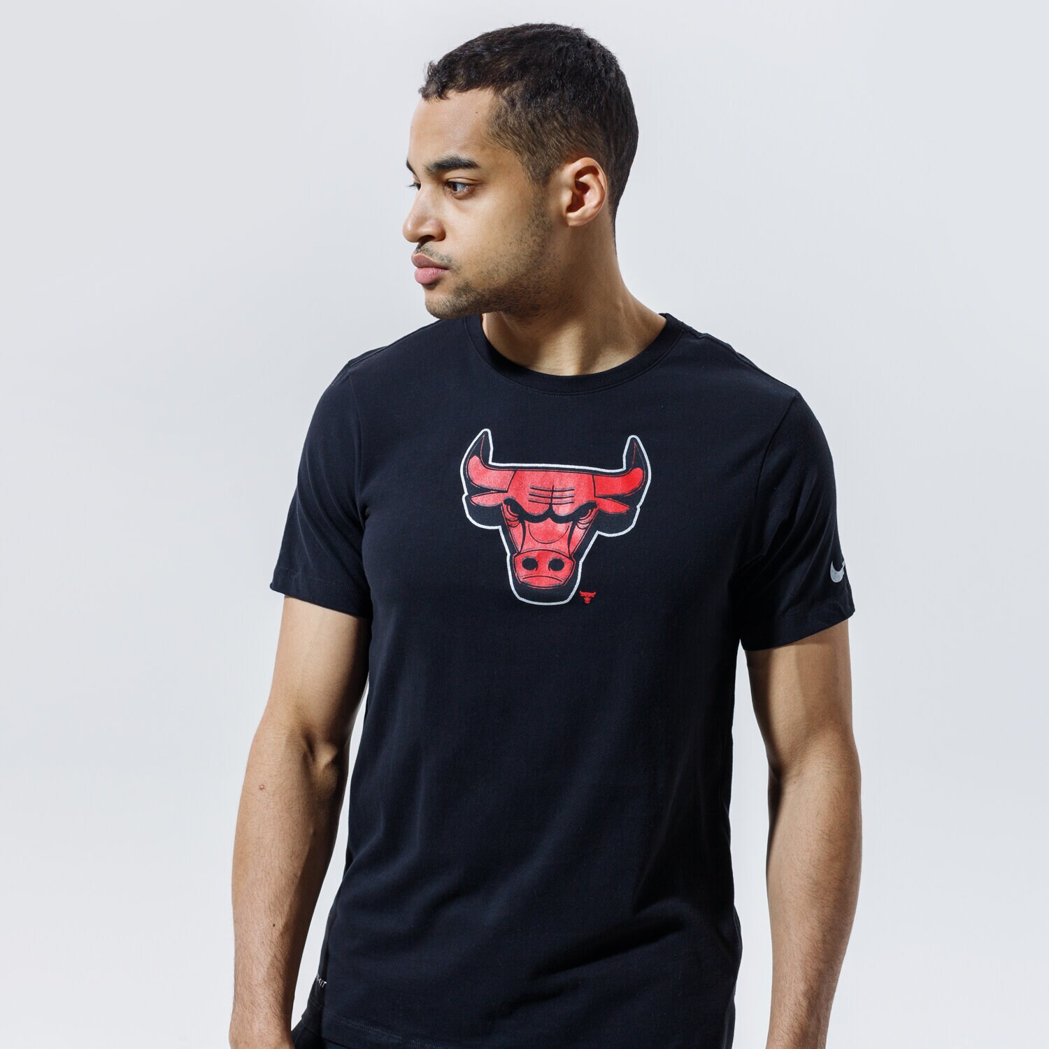 Koszulka, t-shirt sportowy męski NIKE T-SHIRT CHICAGO BULLS TEE EARNED EDITION ERND LGO NBA CZ7245-010 CZARNY
