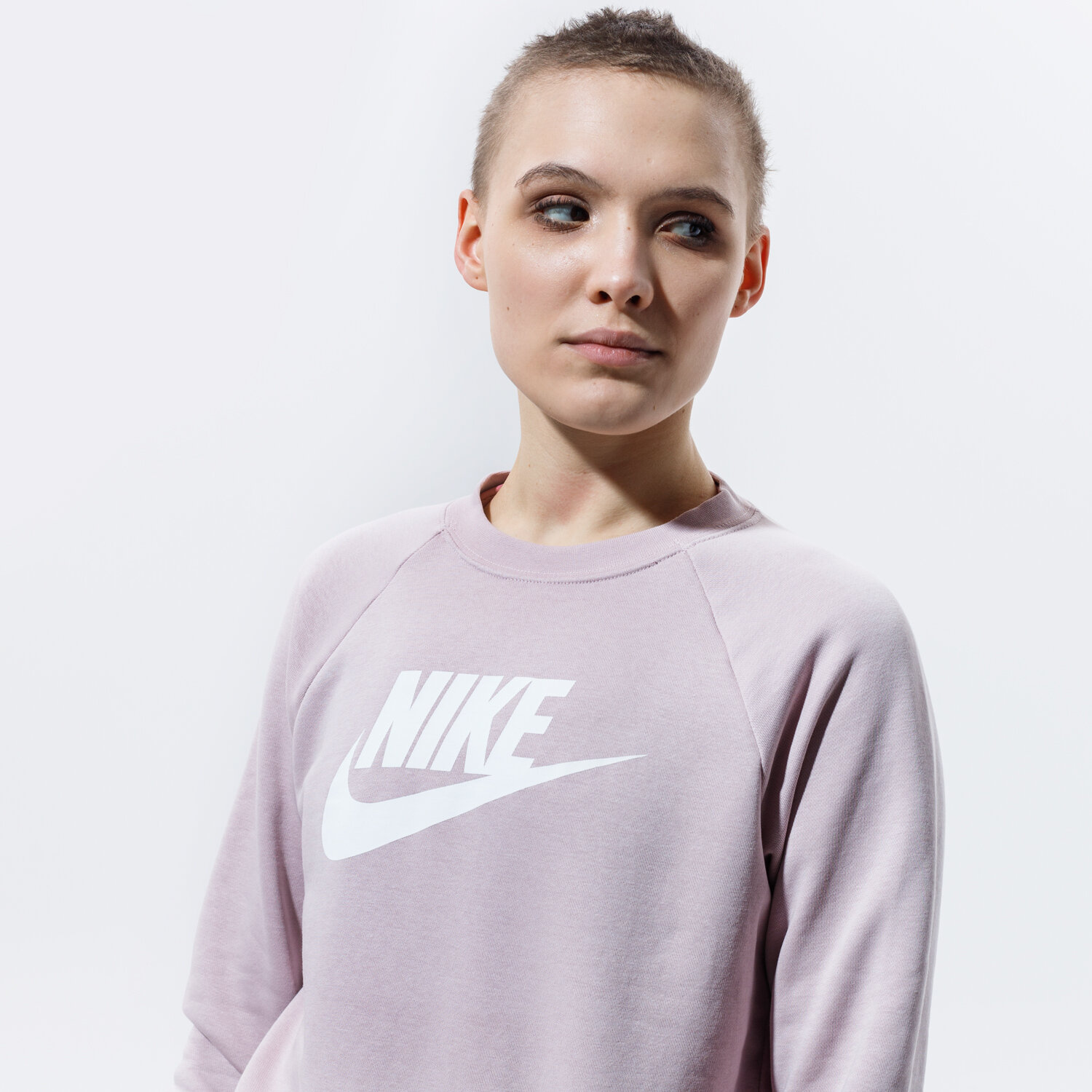 Bluza damska NIKE BLUZA SPORTSWEAR ESSENTIAL BV4112-645 FIOLETOWY