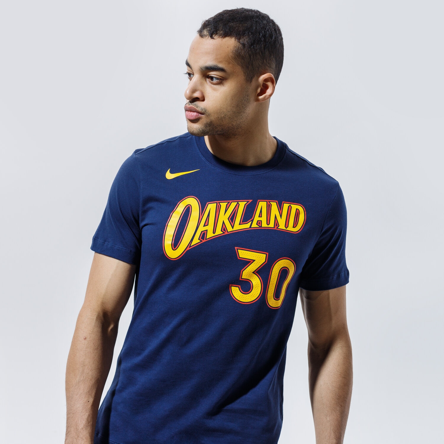 Koszulka, t-shirt sportowy męski NIKE T-SHIRT GSW M NK TEE ES CE NN NBA CT9425-419 GRANATOWY
