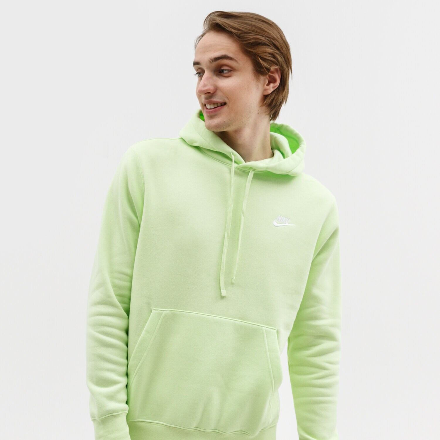 Bluza męska NIKE BLUZA Z KAPTUREM SPORTSWEAR CLUB FLEECE BV2654-383 ZIELONY