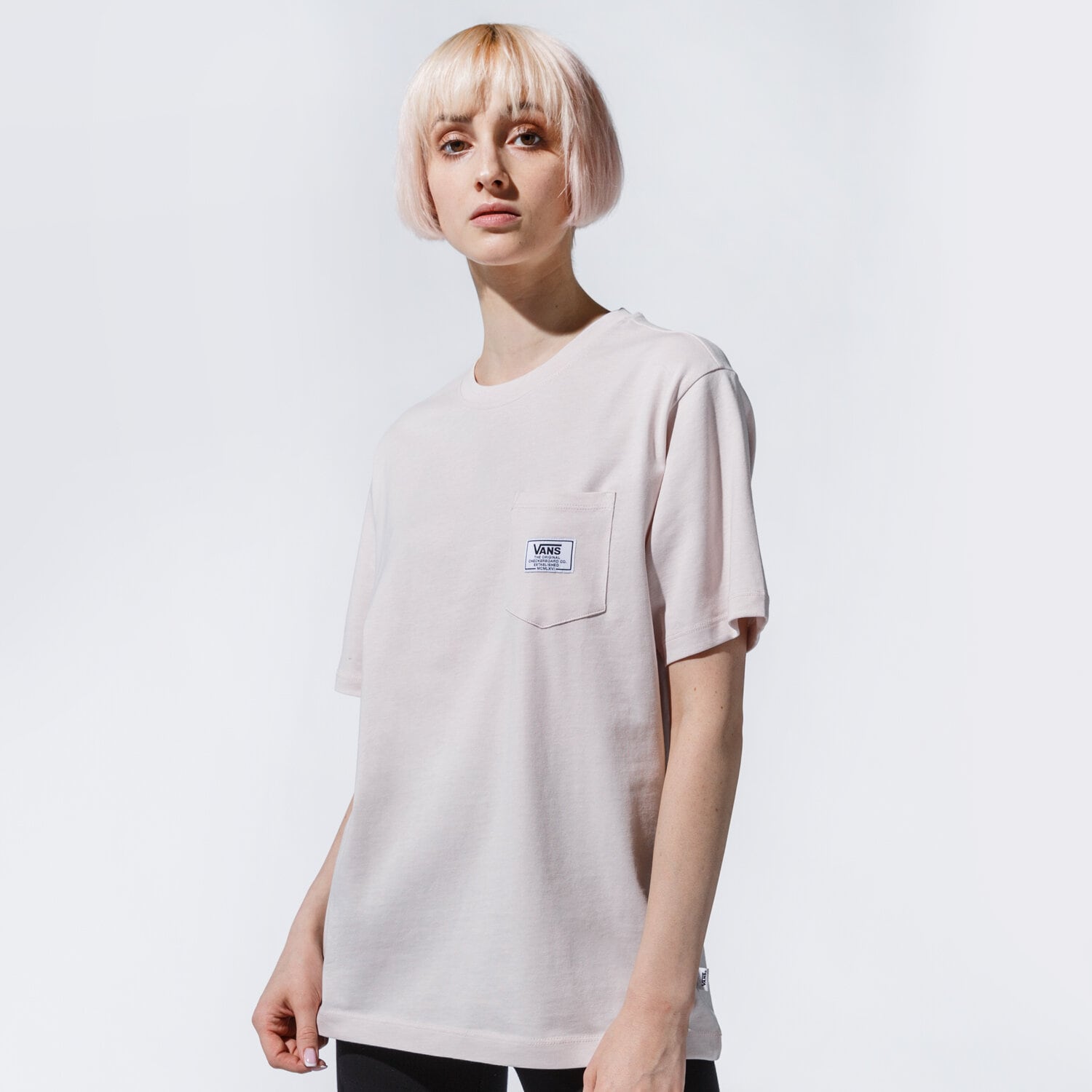 Koszulka, t-shirt damski VANS T-SHIRT WM WOVEN PATCH POCKET HUSHED VIOLET VN0A5I8F9P11 BEŻOWY