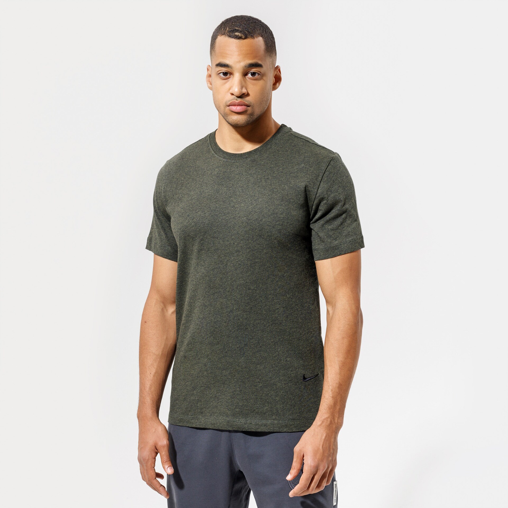 Koszulka, t-shirt sportowy męski NIKE T-SHIRT M NSW TEE SUSTAINABILITY DM2386-355 KHAKI