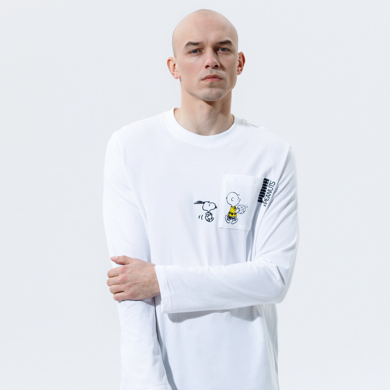 Koszulka, t-shirt sportowy męski PUMA T-SHIRT PUMA X PEANUTS LS TEE 53061302 BIAŁY