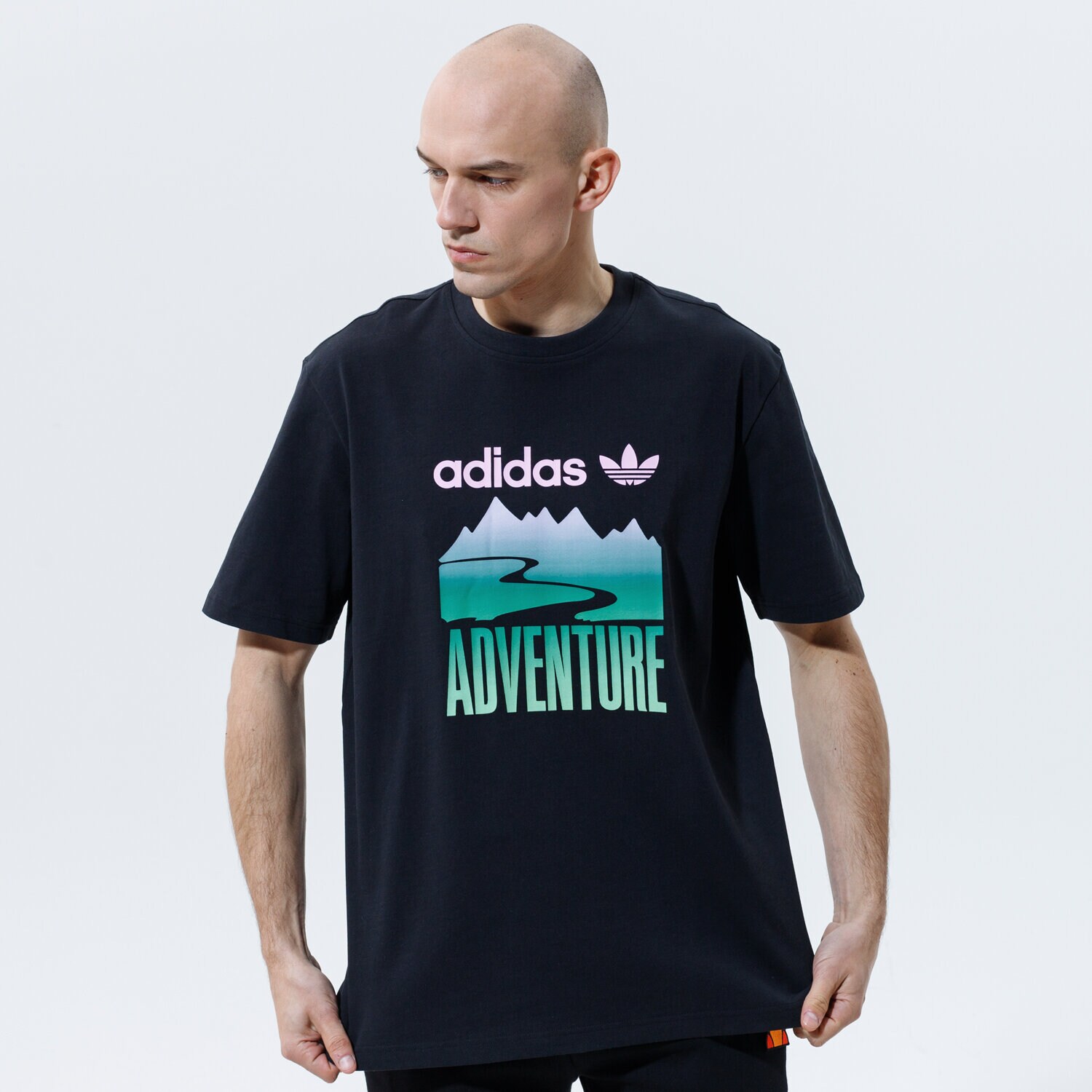 Koszulka, t-shirt sportowy męski ADIDAS T-SHIRT ADV MOUNT TEE GN2357 CZARNY