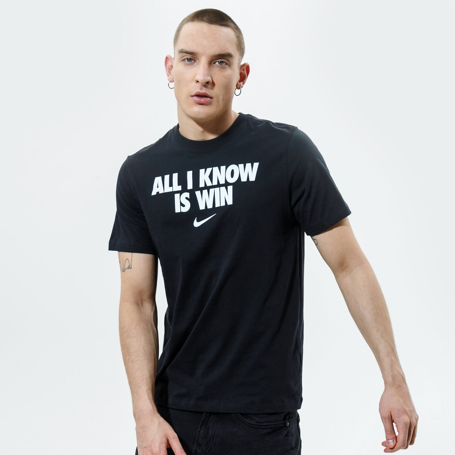 Koszulka, t-shirt sportowy męski NIKE T-SHIRT "ALL I KNOW IS WIN" NBA DD0773-010 CZARNY