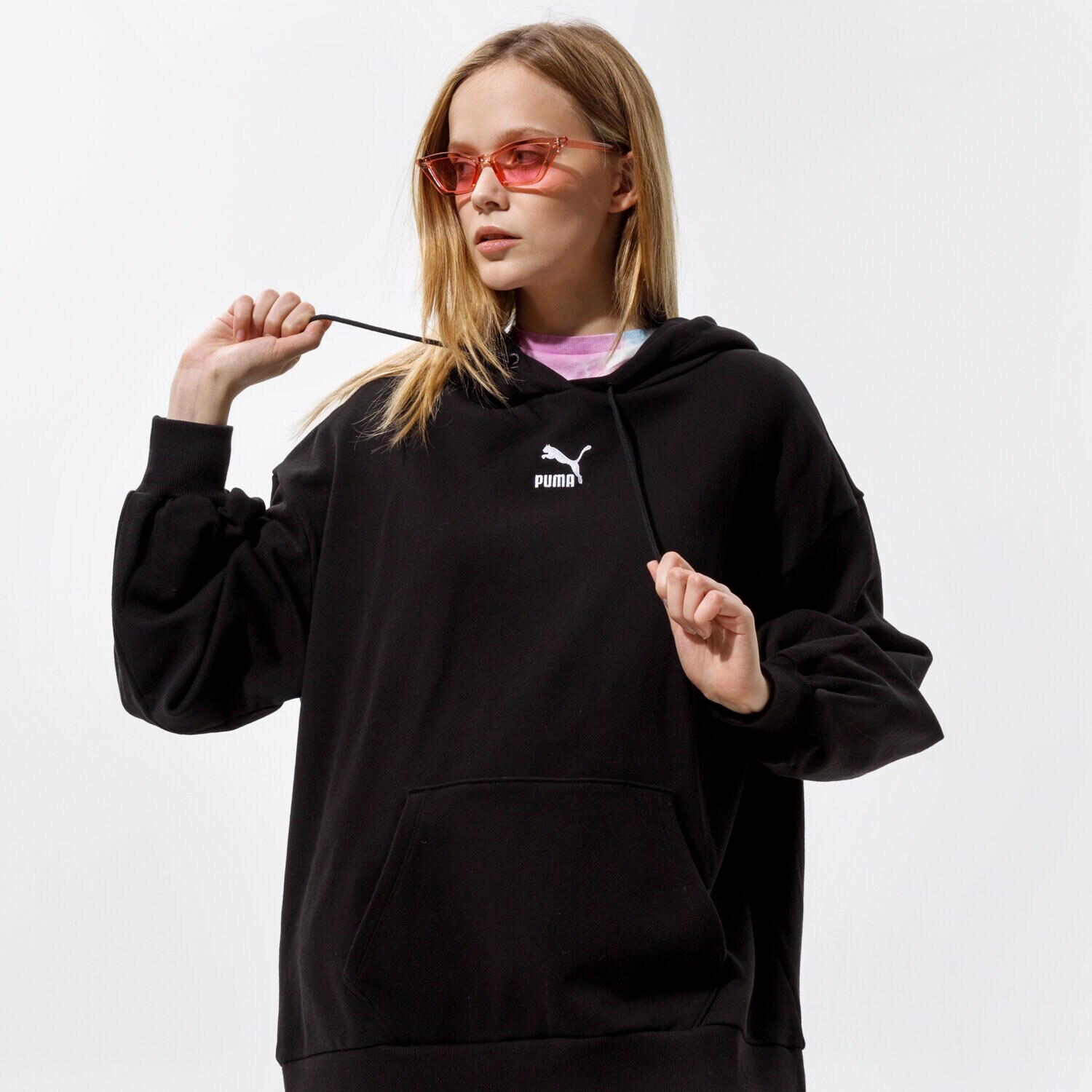 Bluza damska PUMA BLUZA Z KAPTUREM CLASSICS OVERSIZED HOODIE 53041201 CZARNY