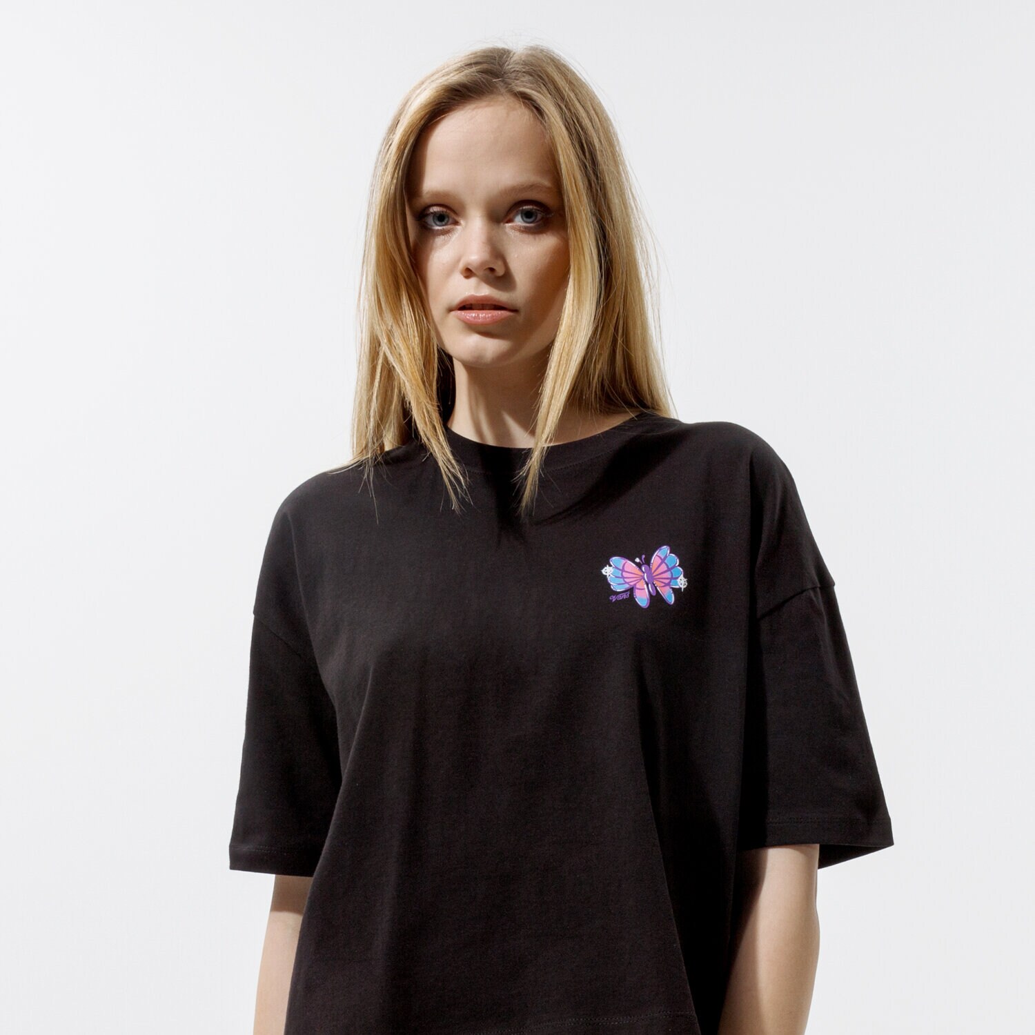 Koszulka, t-shirt damski VANS T-SHIRT FLUTTER S/S VN0A54VFBLK1 CZARNY