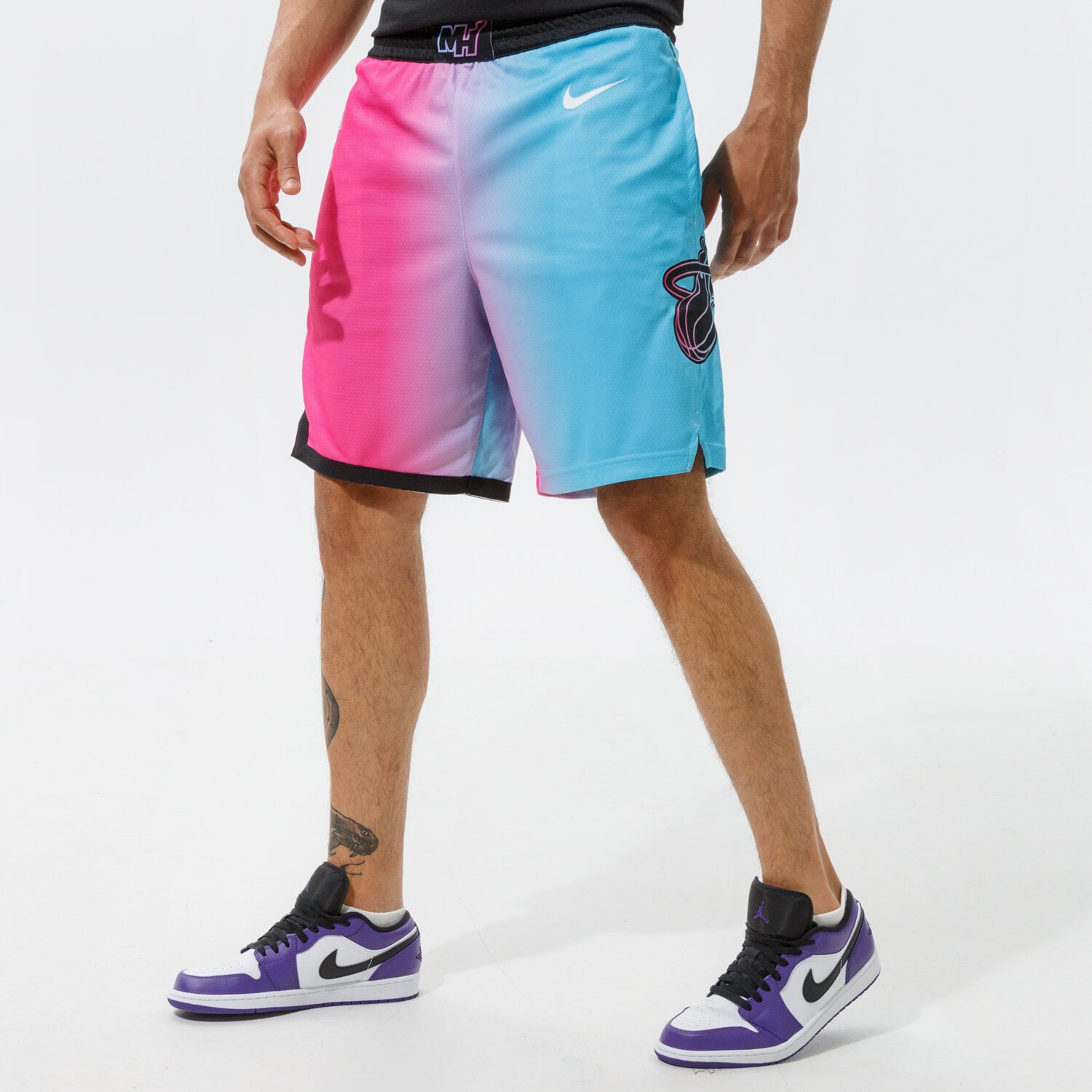 Krótkie spodenki, szorty męskie NIKE SZORTY MIAMI HEAT SWINGMAN CITY EDITION 2020 NBA CN1978-686 MULTICOLOR