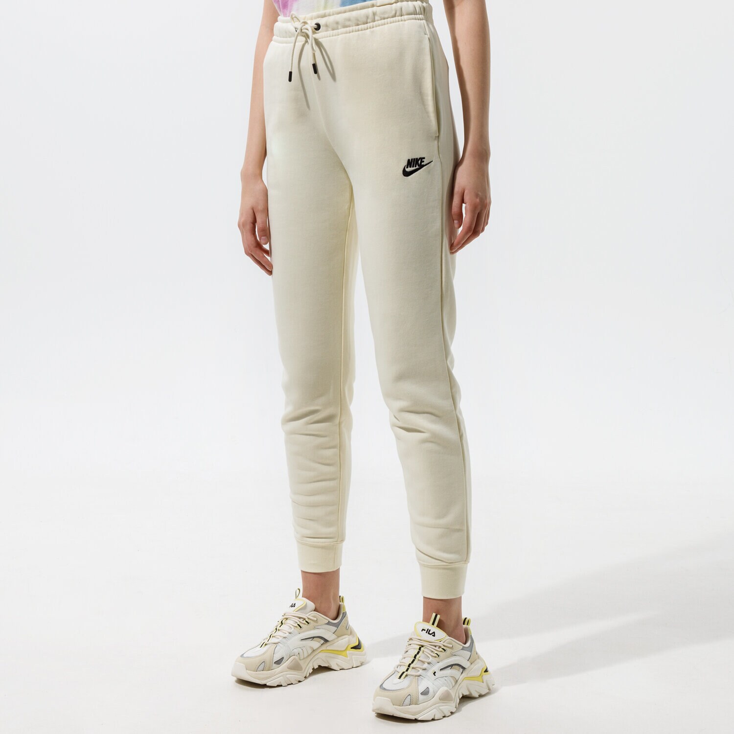 Spodnie sportowe damskie NIKE SPODNIE SPORTSWEAR ESSENTIAL BV4095-113 BEŻOWY